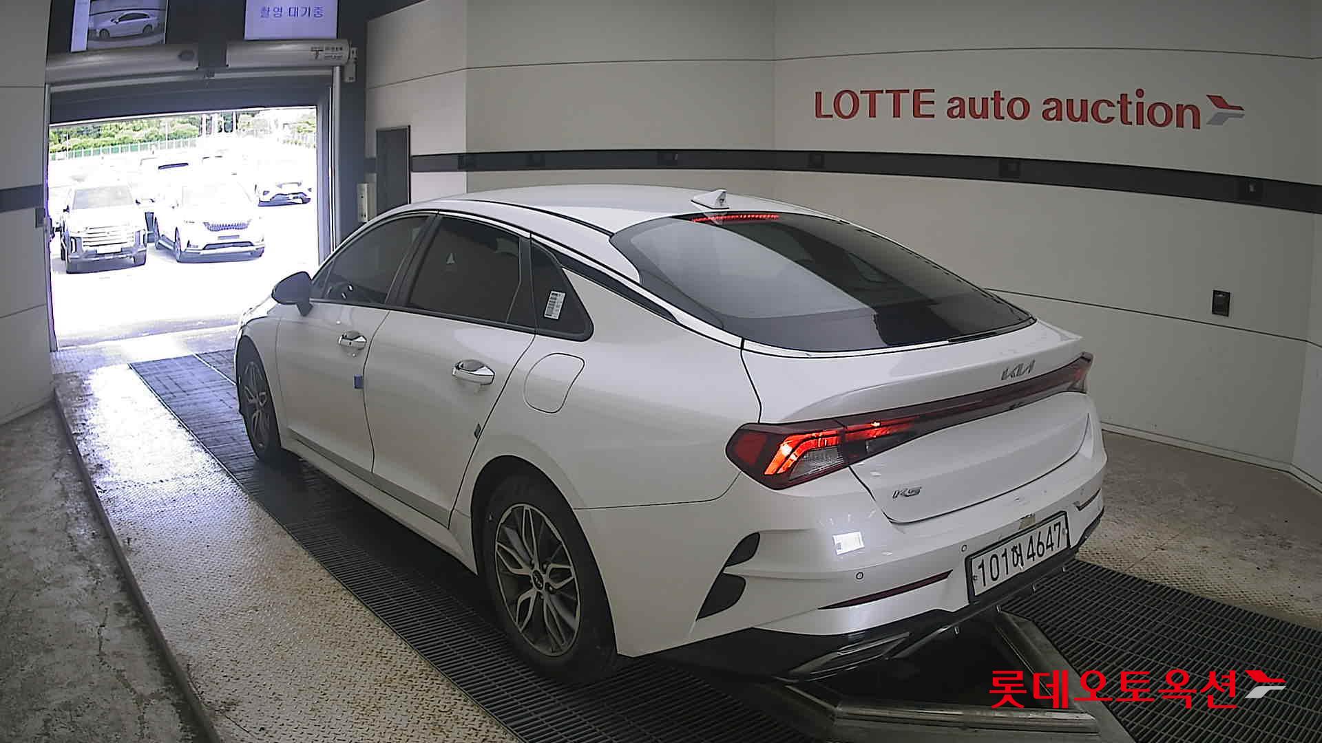 Kia K5 2022 Белый из Кореи, фото 6