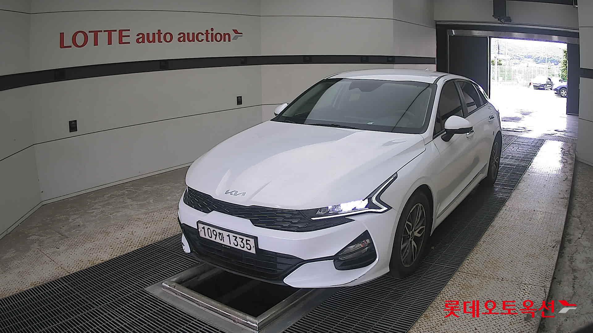 Kia K5 2022 Белый из Кореи
