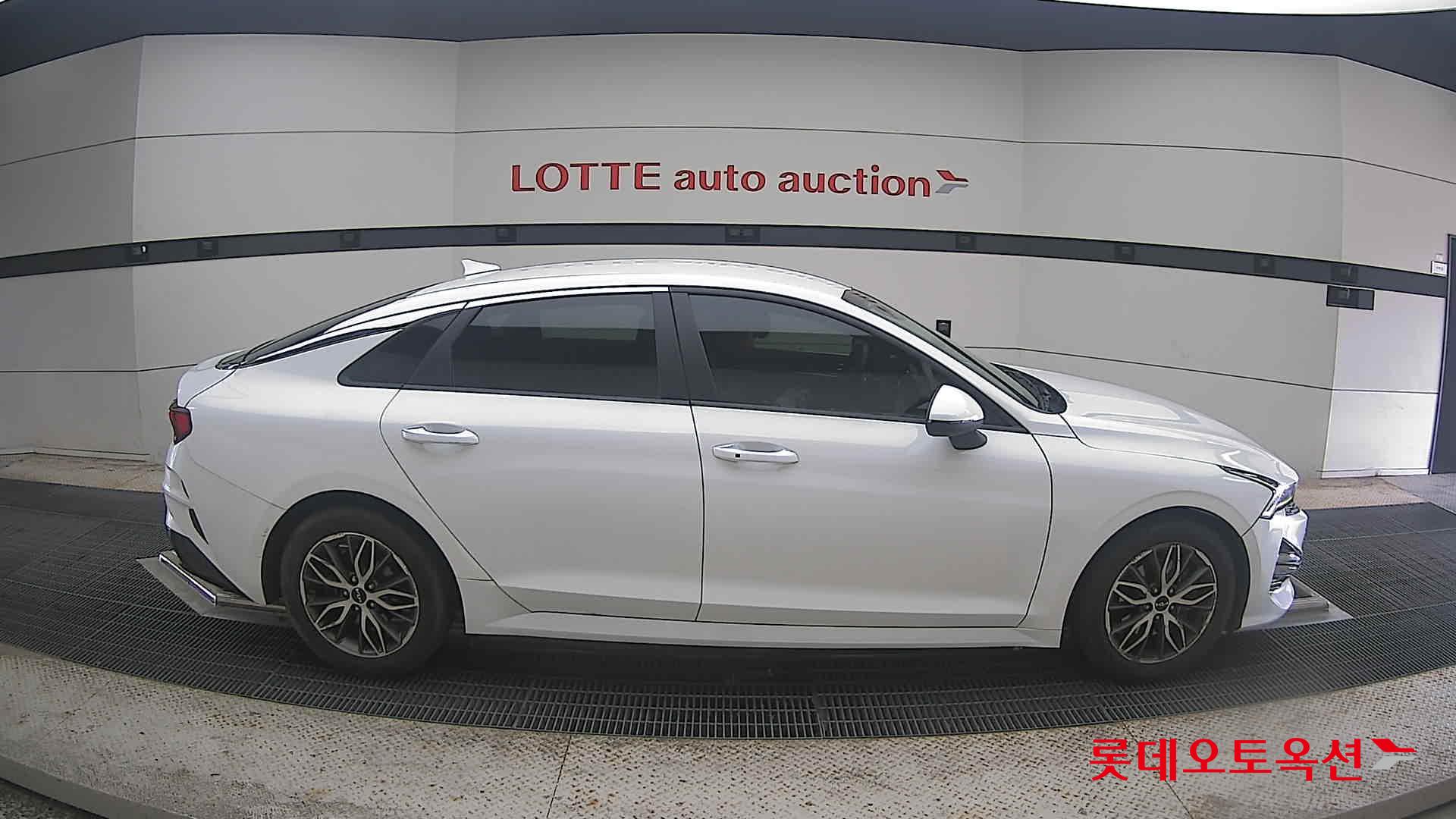 Kia K5 2022 Белый из Кореи, фото 3
