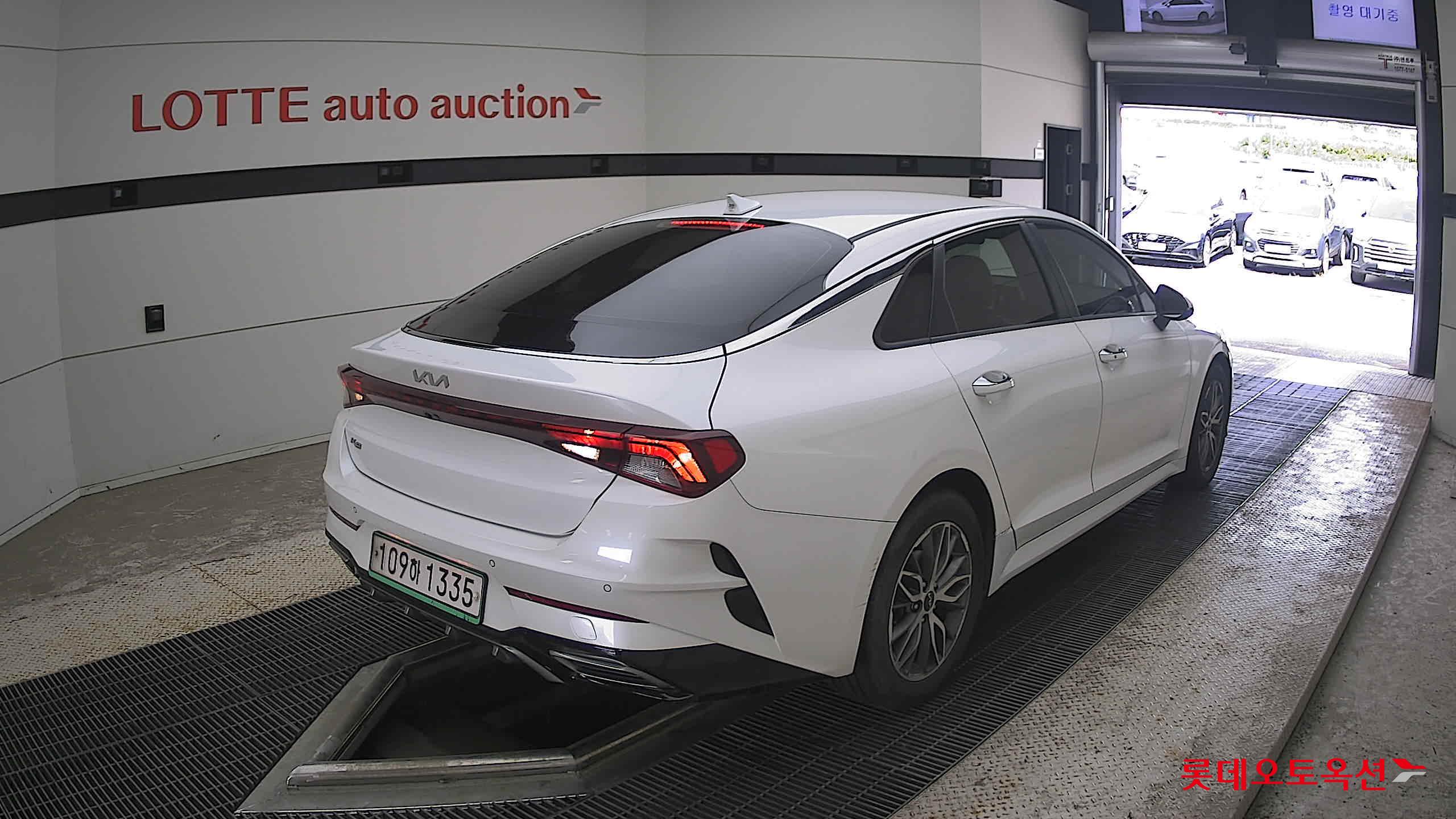 Kia K5 2022 Белый из Кореи, фото 4