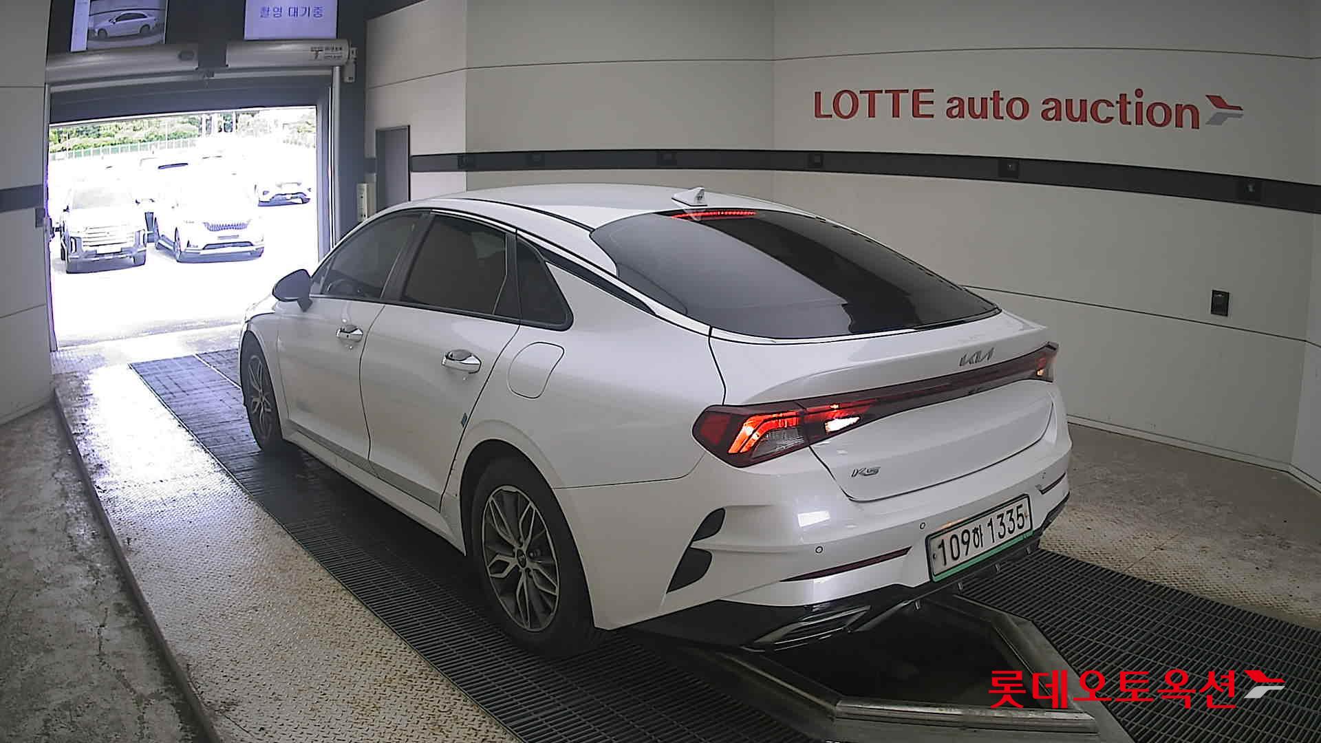 Kia K5 2022 Белый из Кореи, фото 6