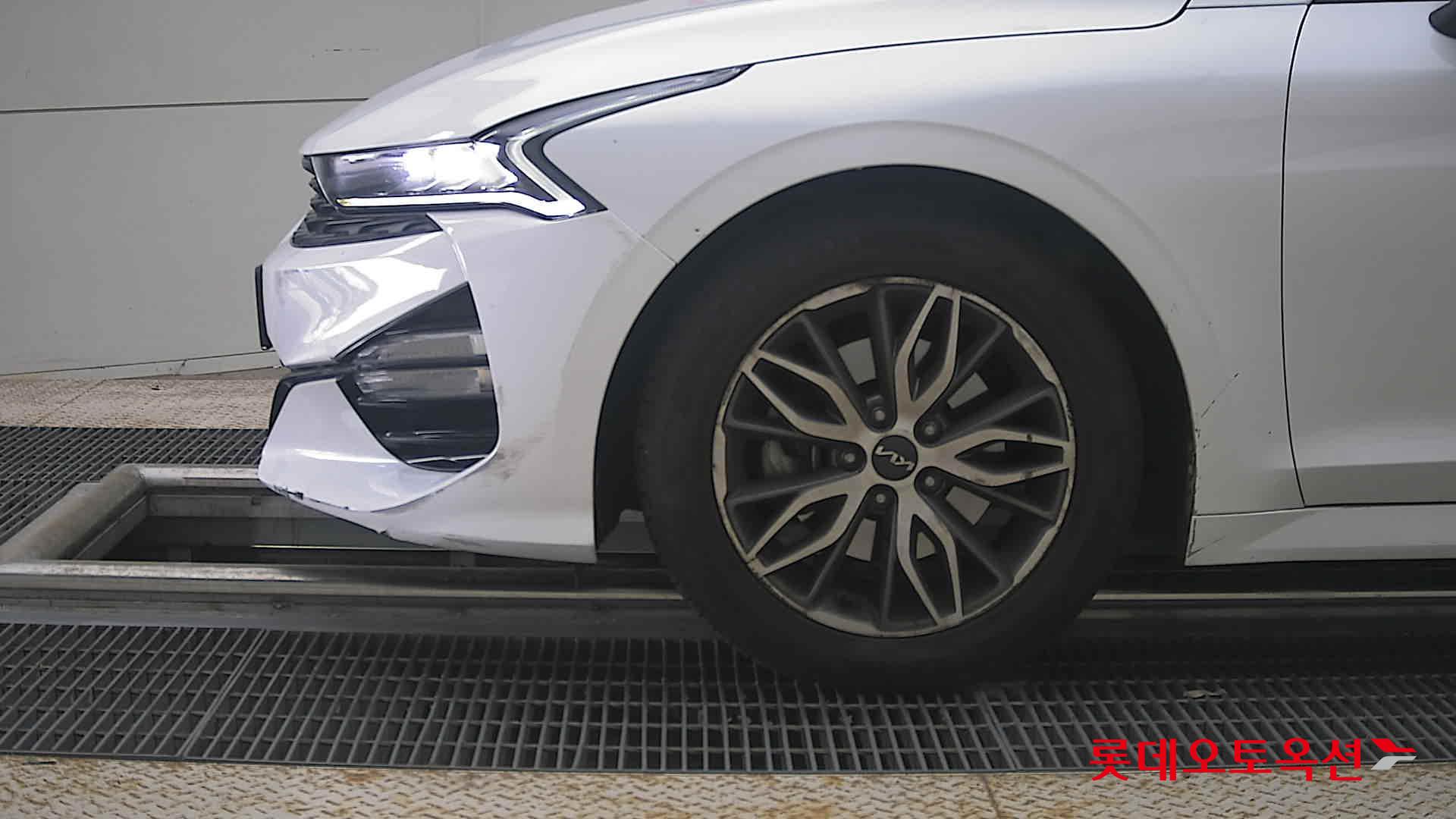 2022 - kia k5