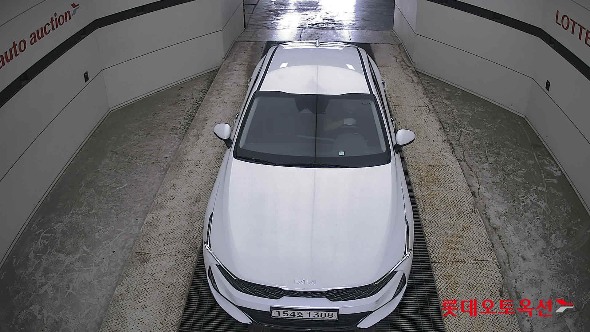 2022 - kia k5