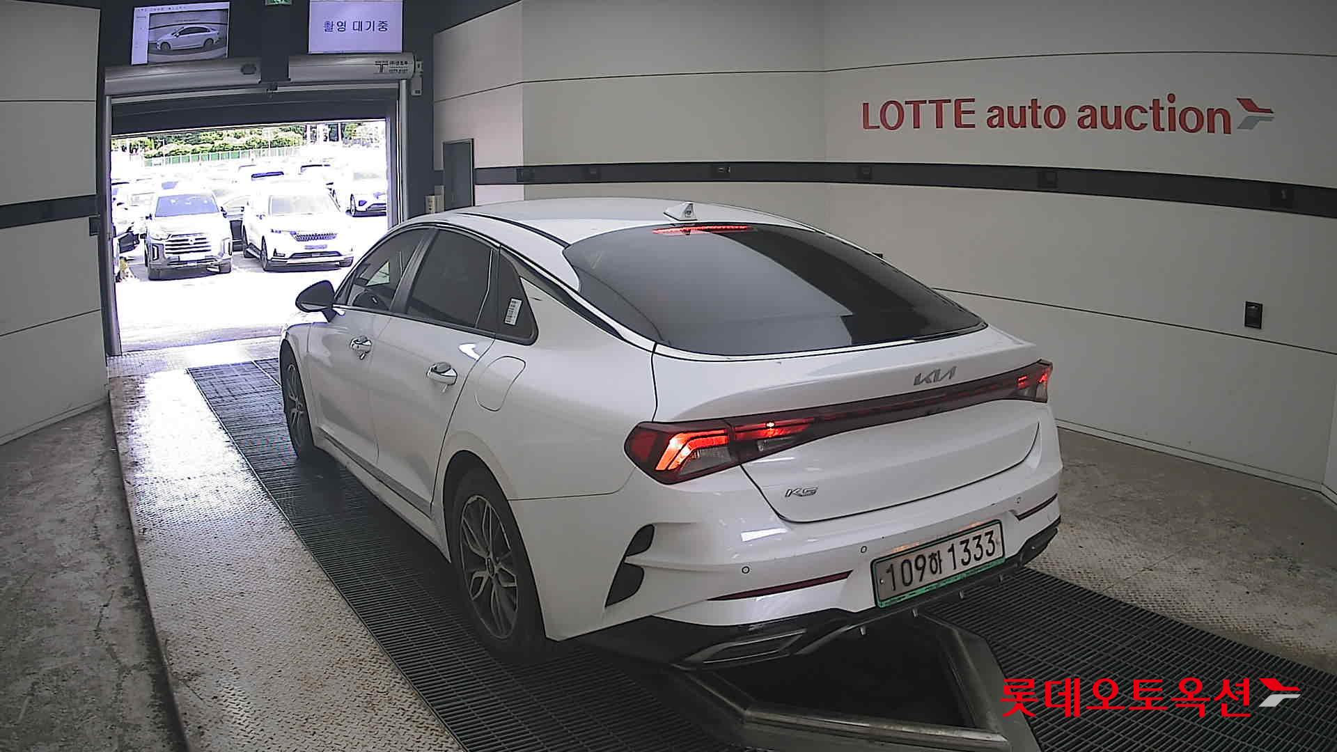 2022 - kia k5