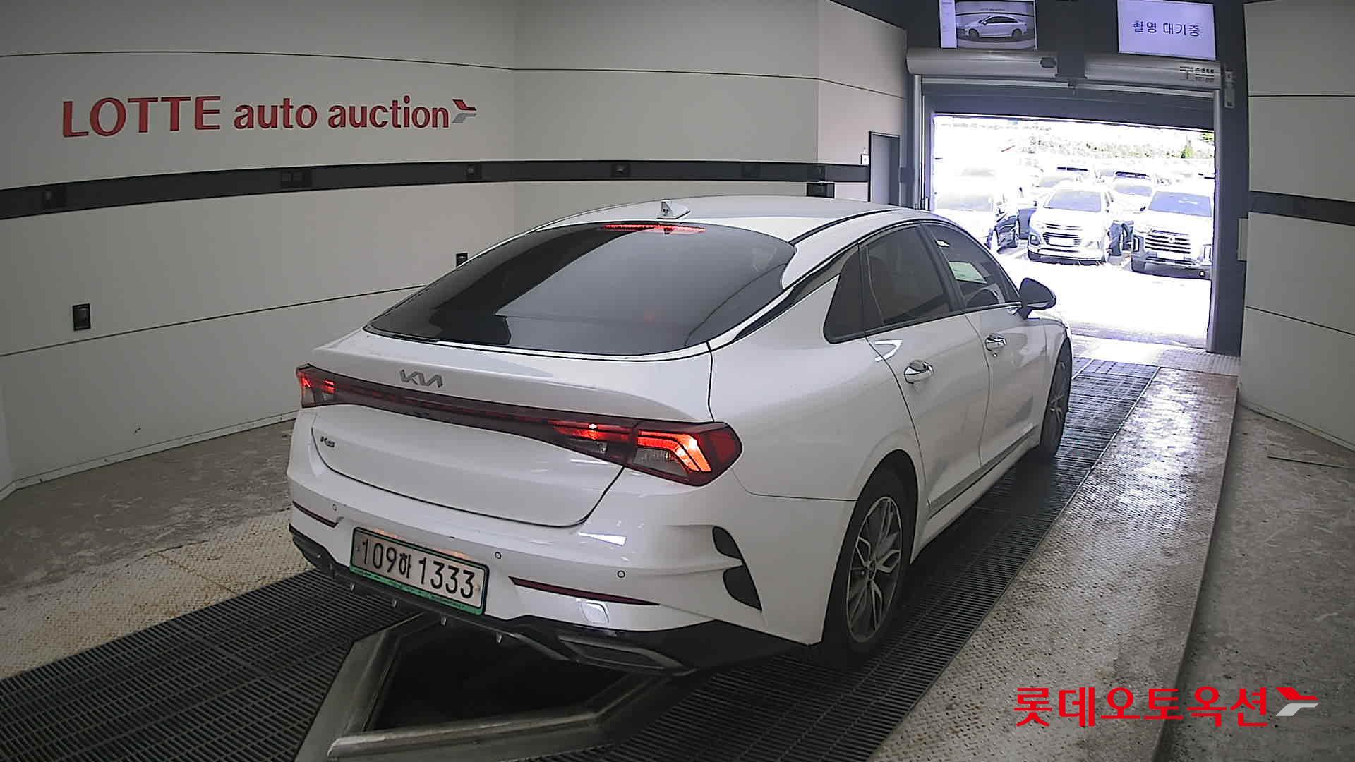 2022 - kia k5