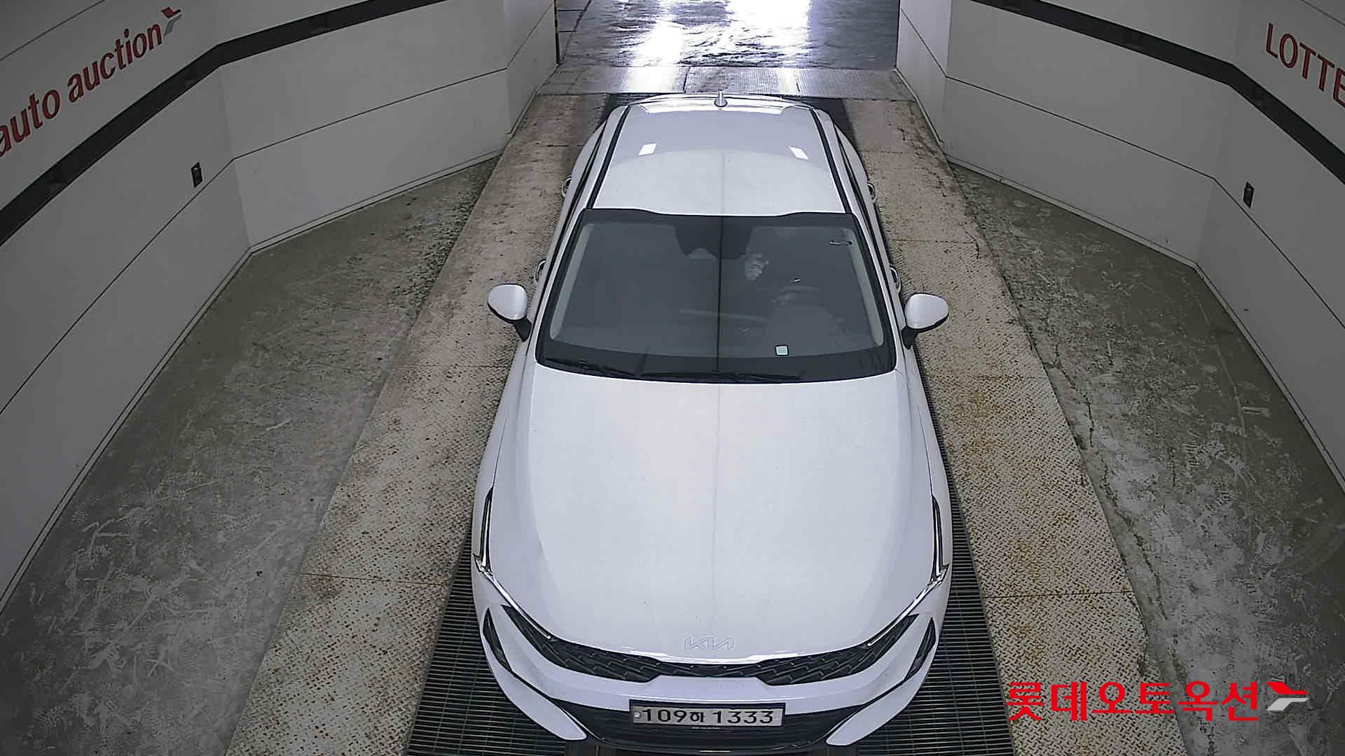 2022 - kia k5
