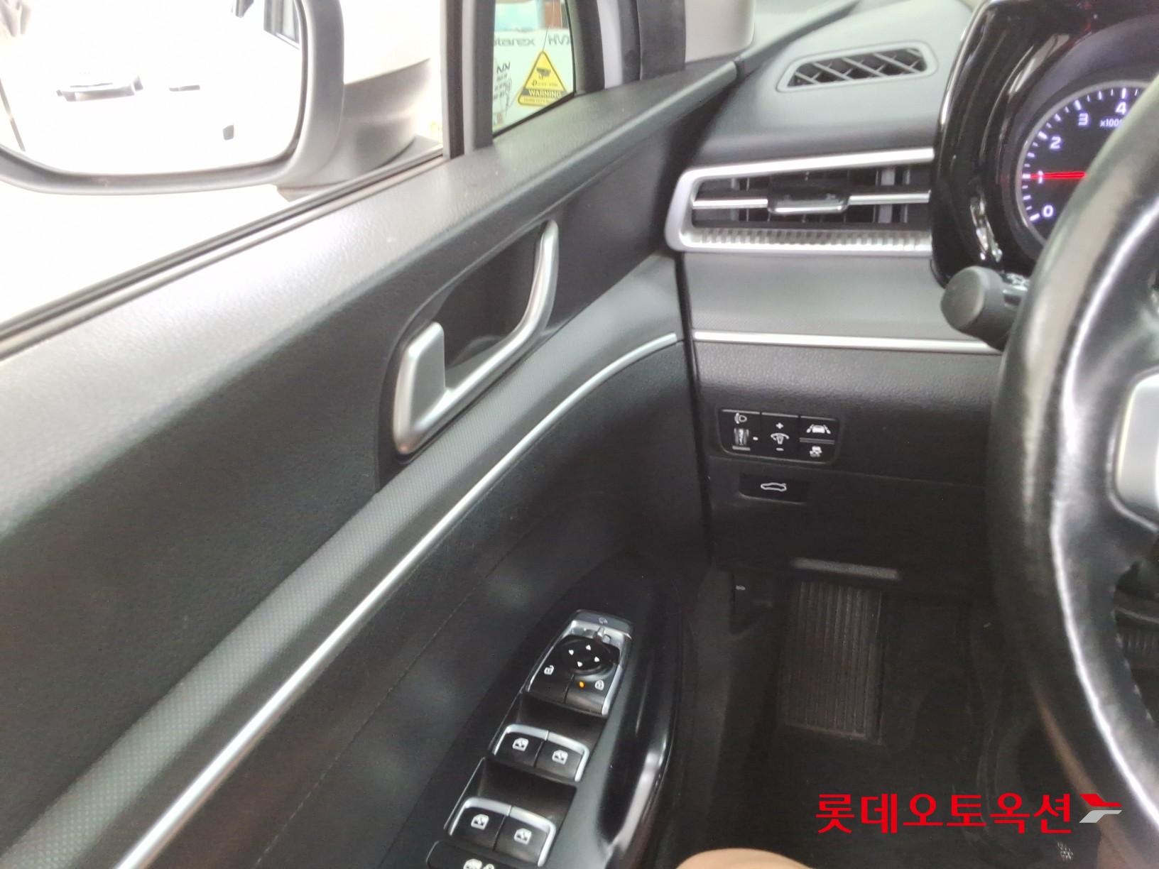2022 - kia k5