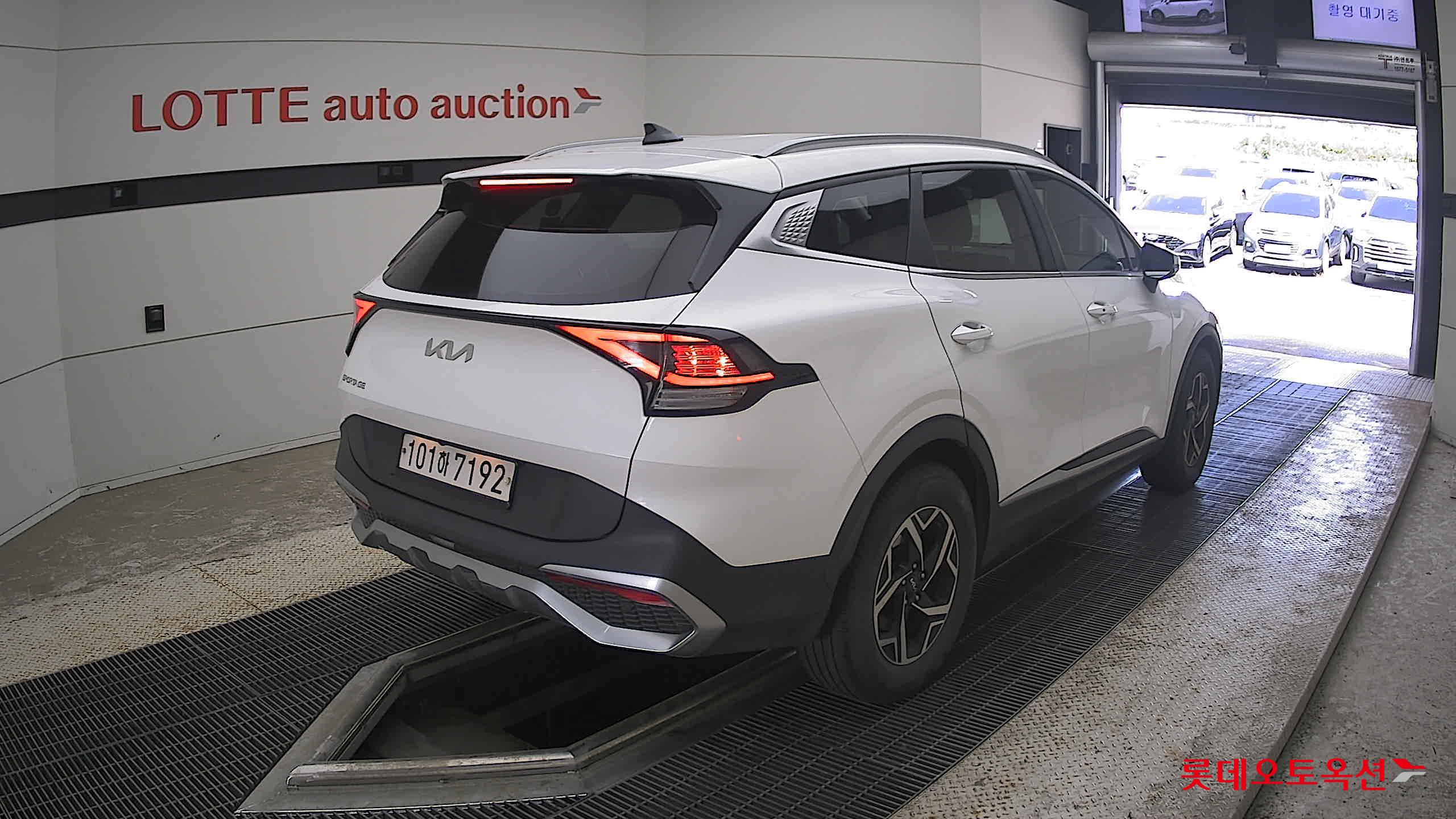 Kia Sportage 2022 Белый из Кореи, фото 4