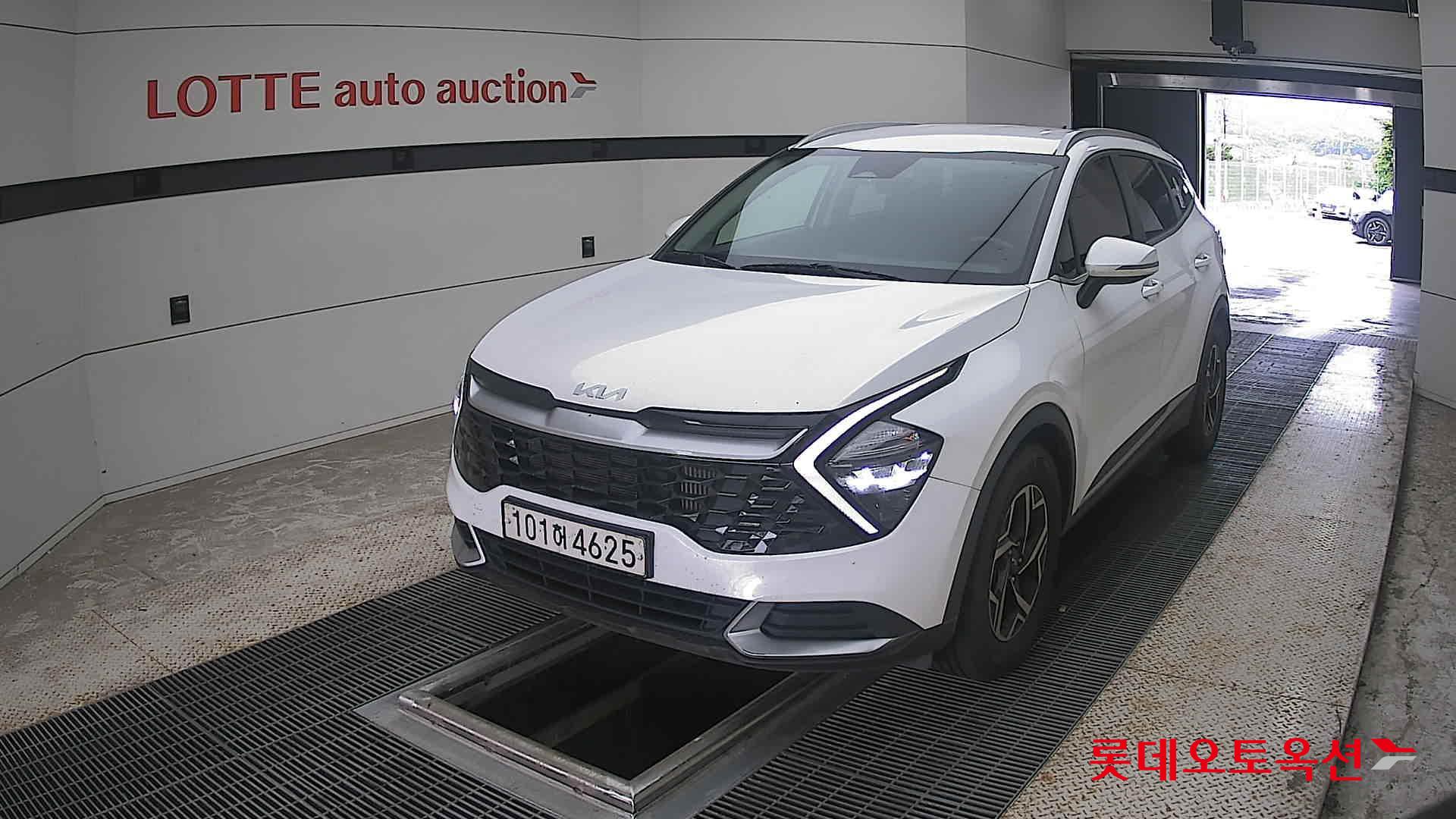 2022 - kia sportage