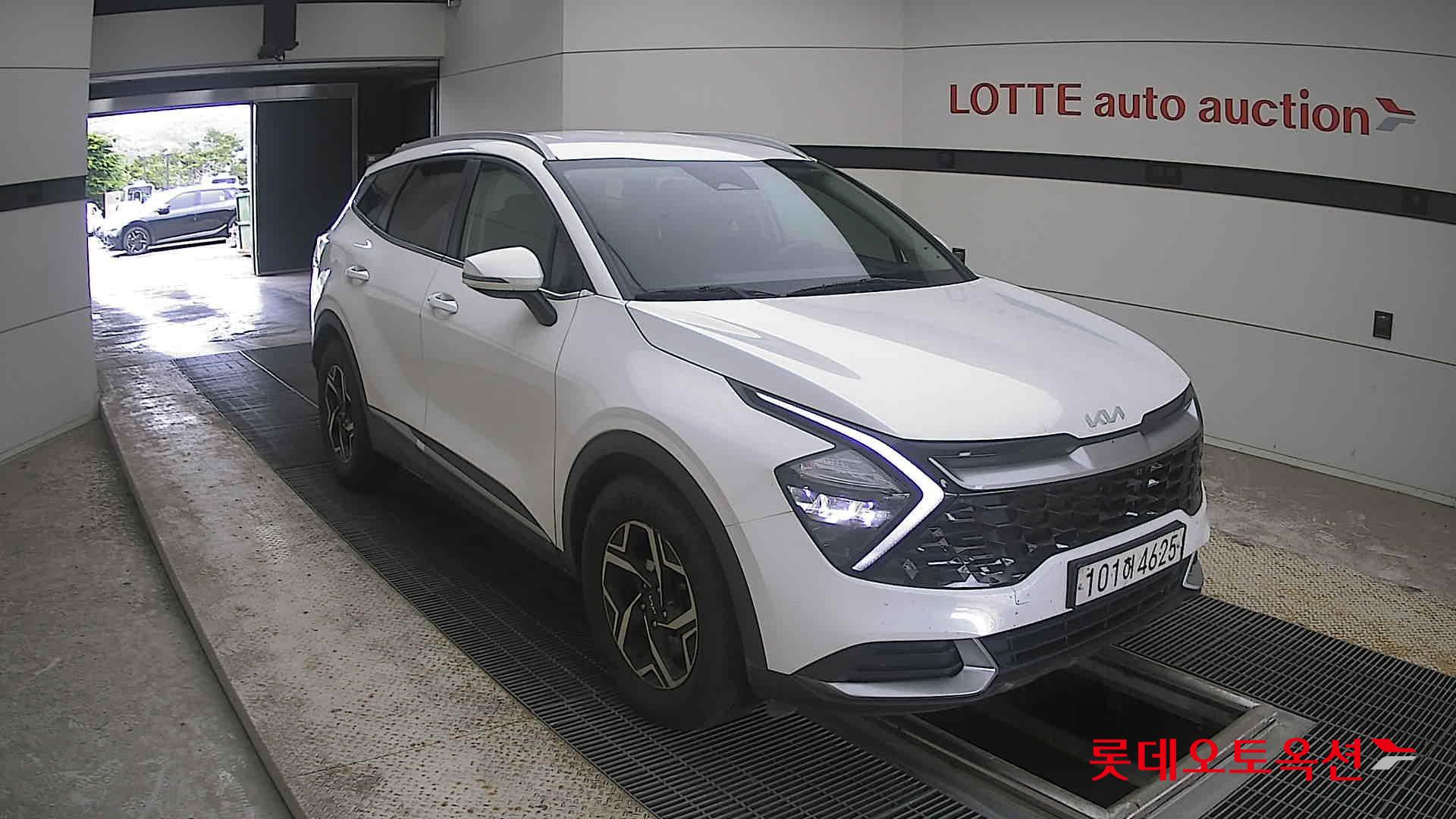 2022 - kia sportage
