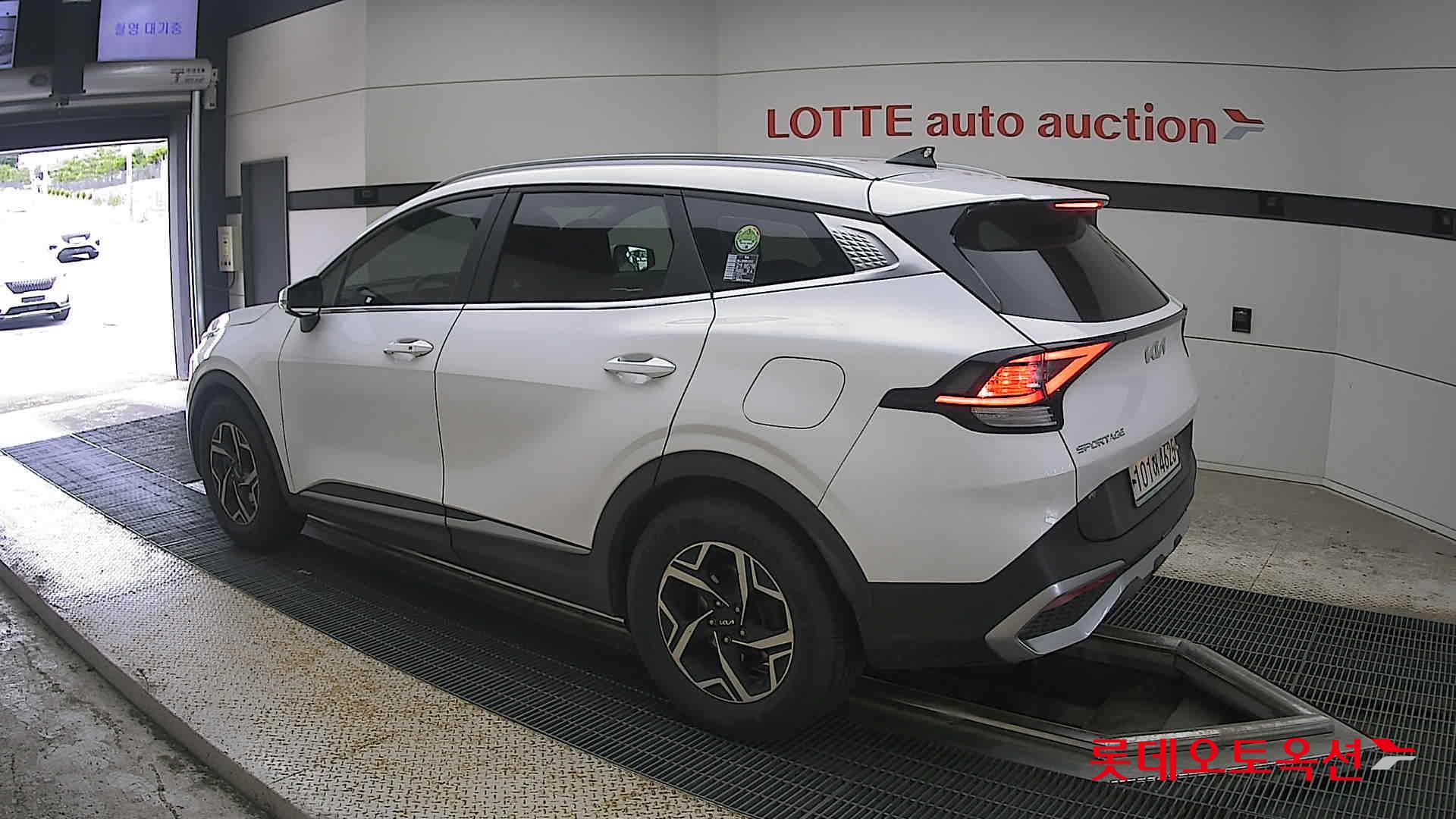 2022 - kia sportage