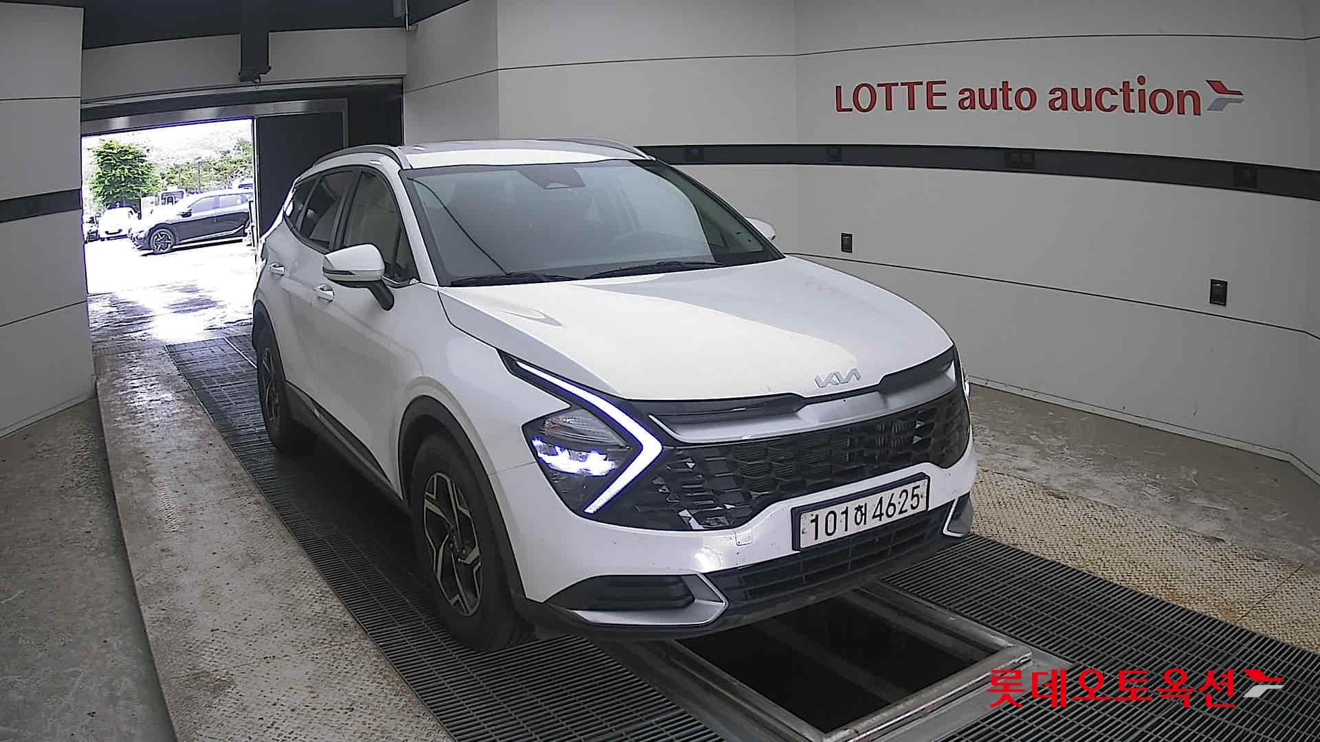 2022 - kia sportage
