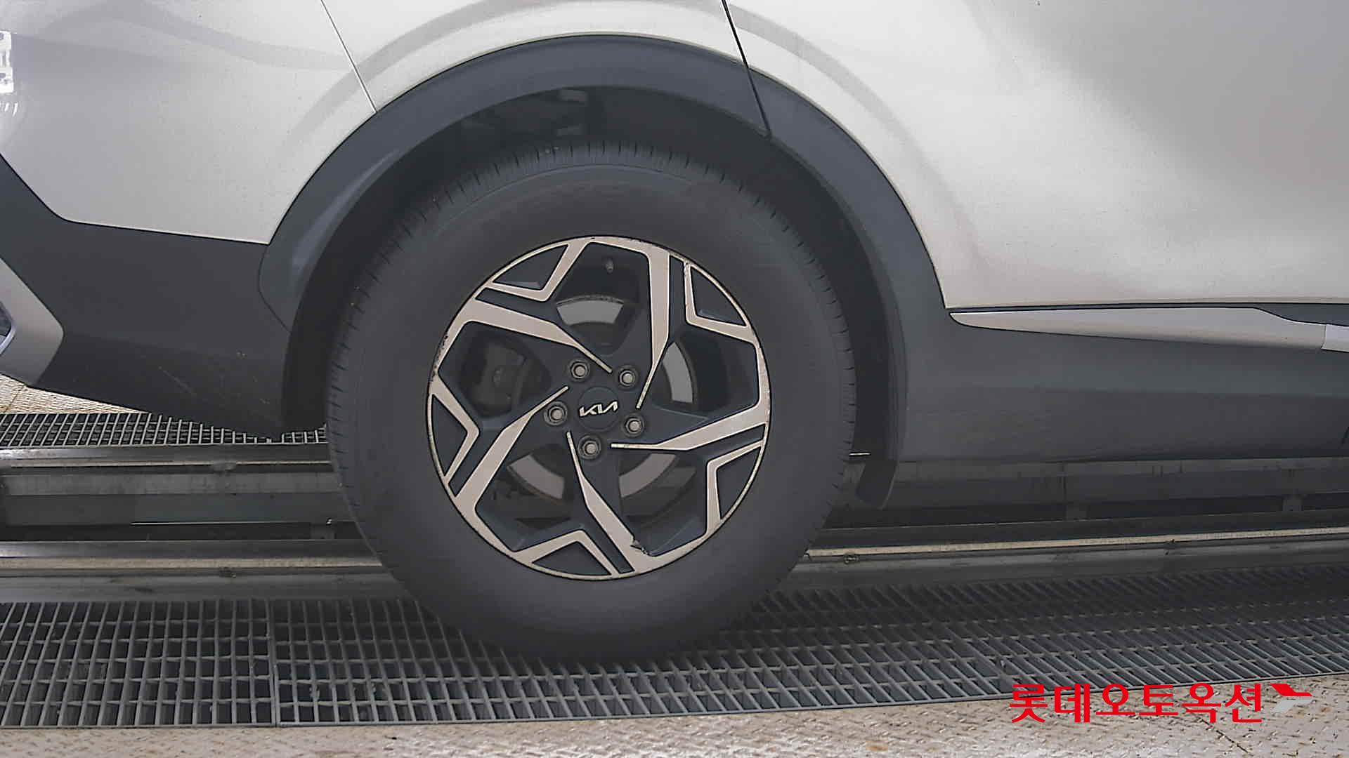 2022 - kia sportage