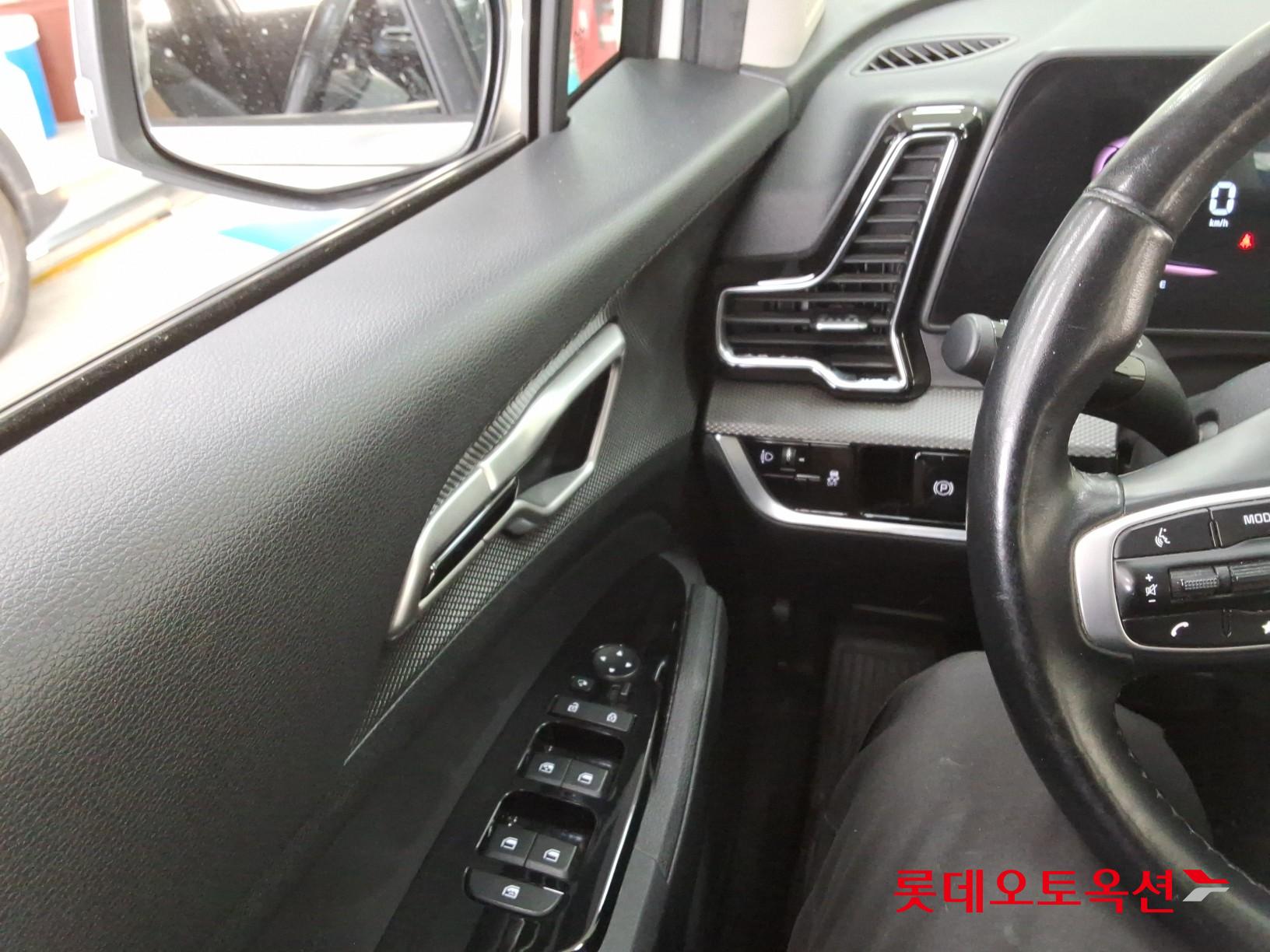 2022 - kia sportage