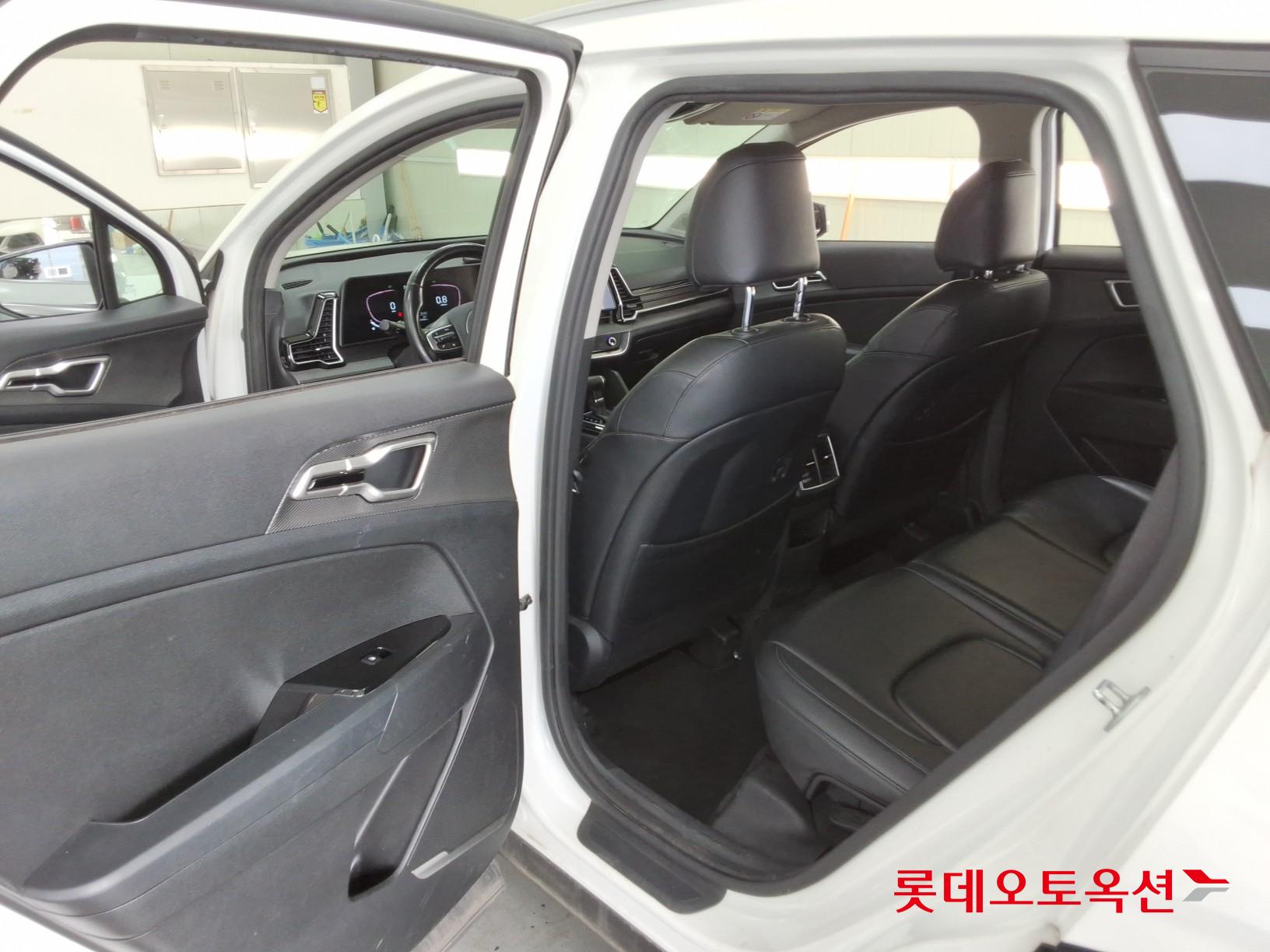 2022 - kia sportage