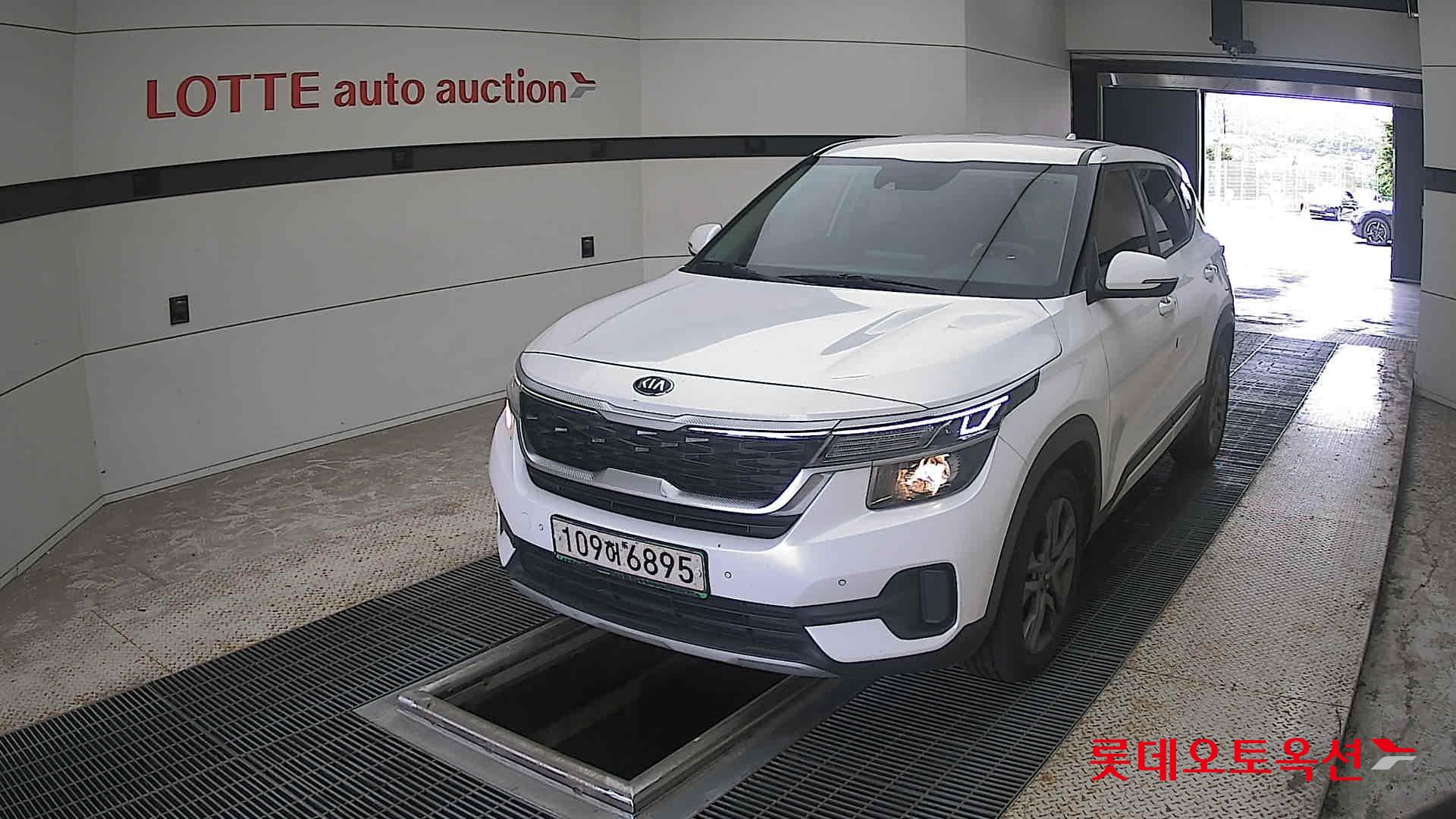 2022 - kia seltos
