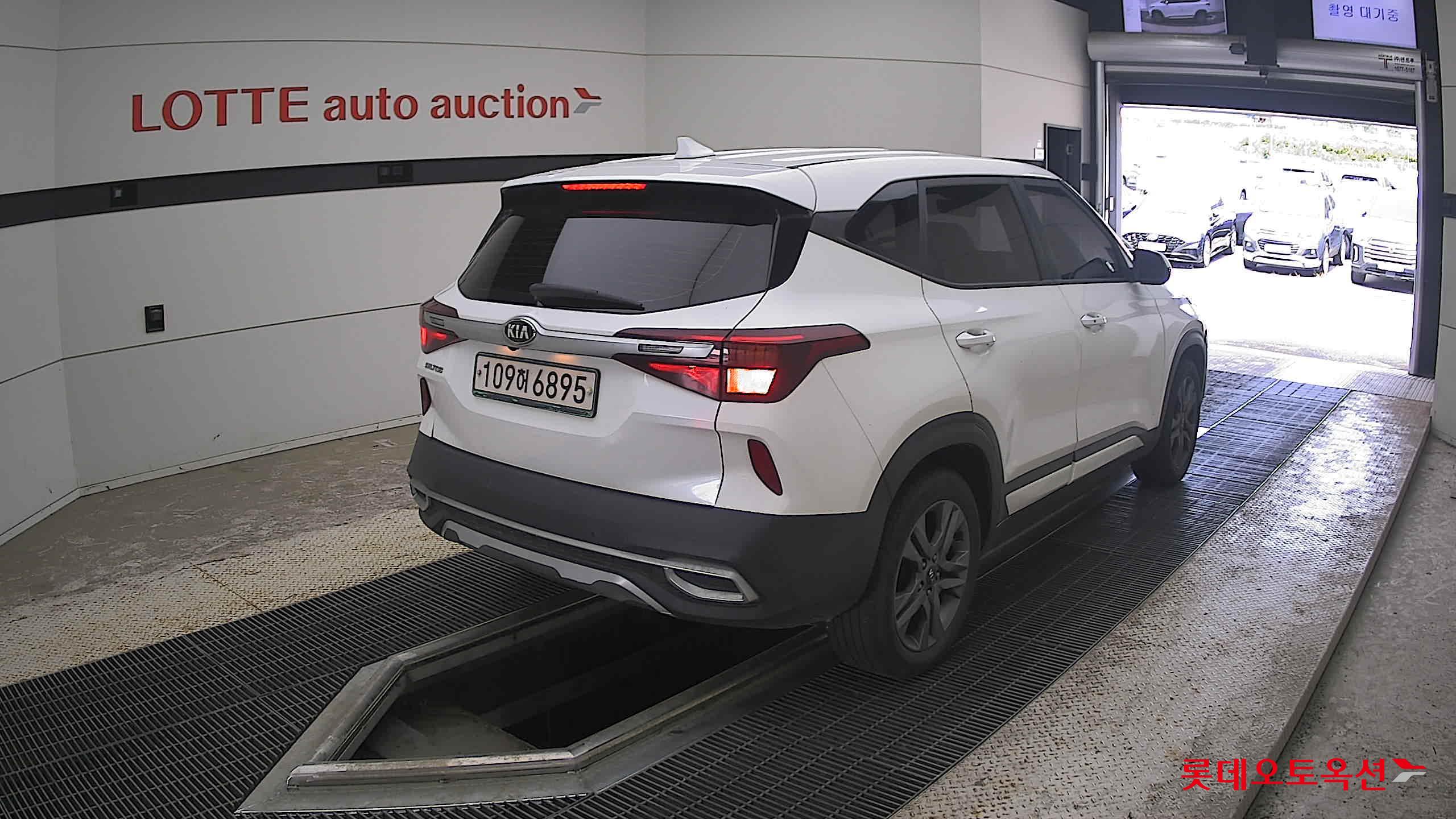 2022 - kia seltos