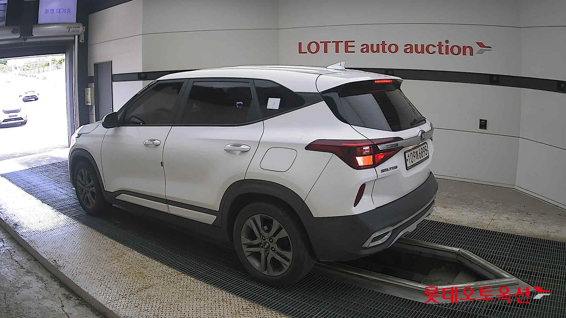 2022 - kia seltos