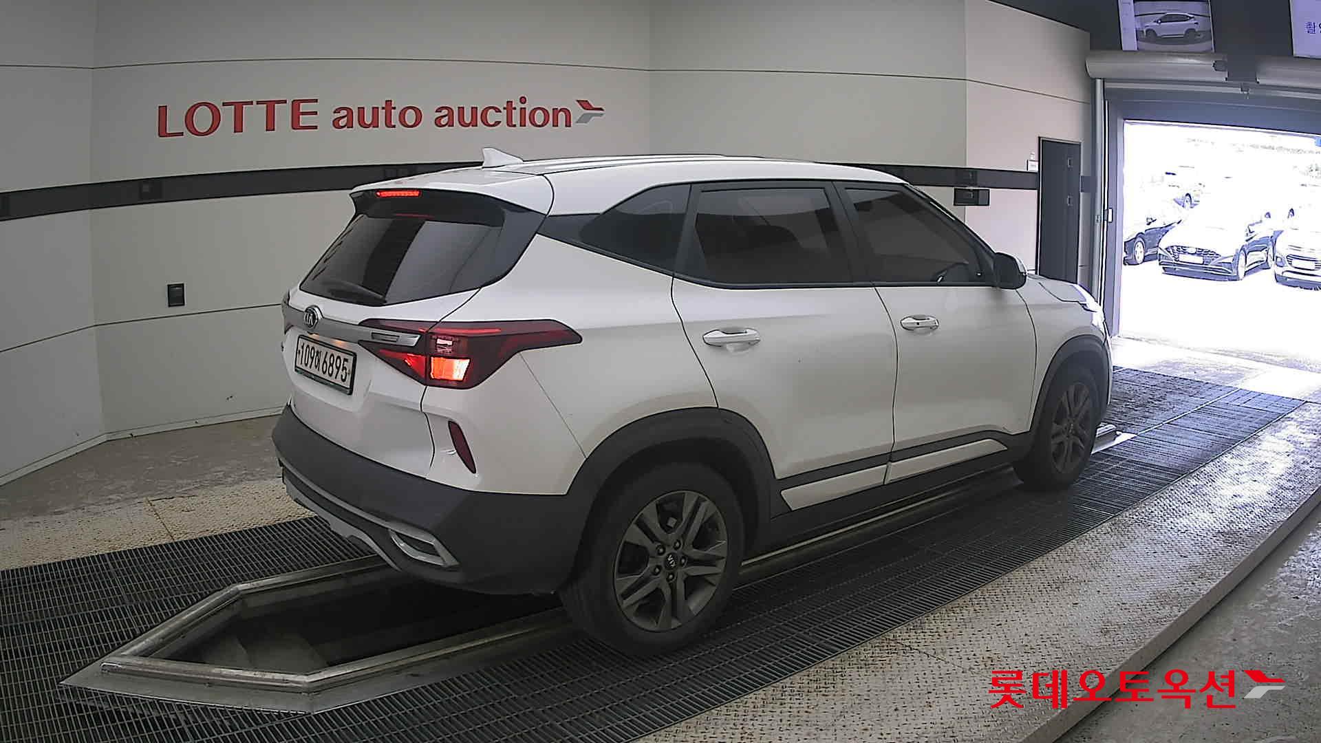 2022 - kia seltos
