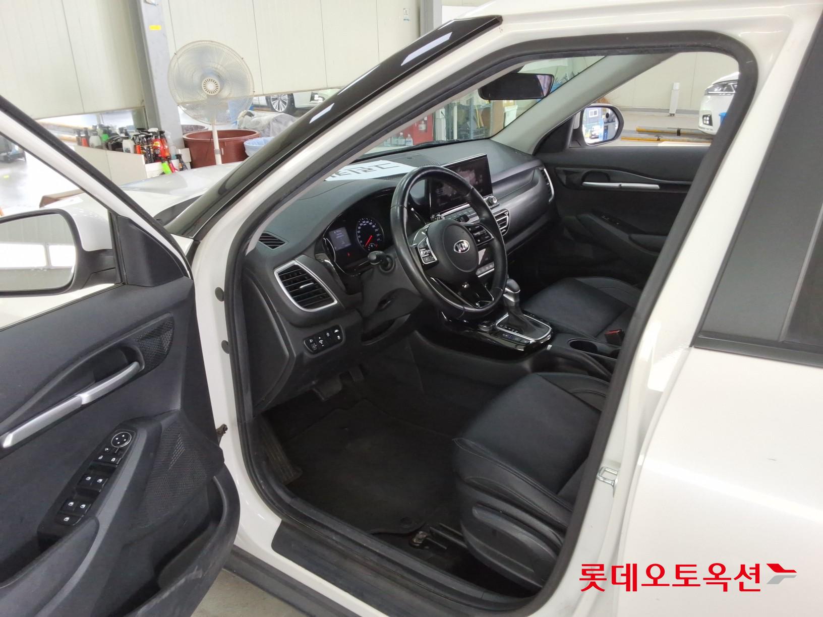 2022 - kia seltos