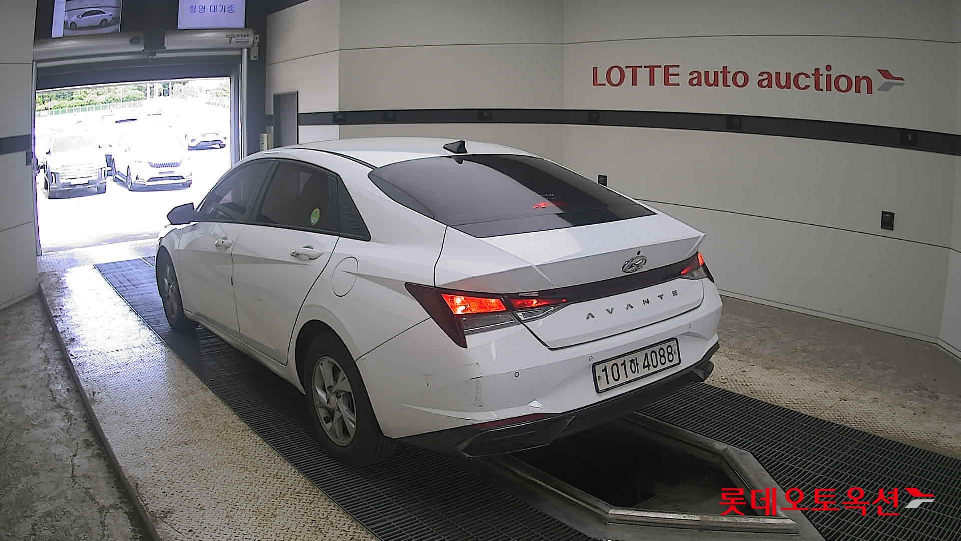 2021 - hyundai avante