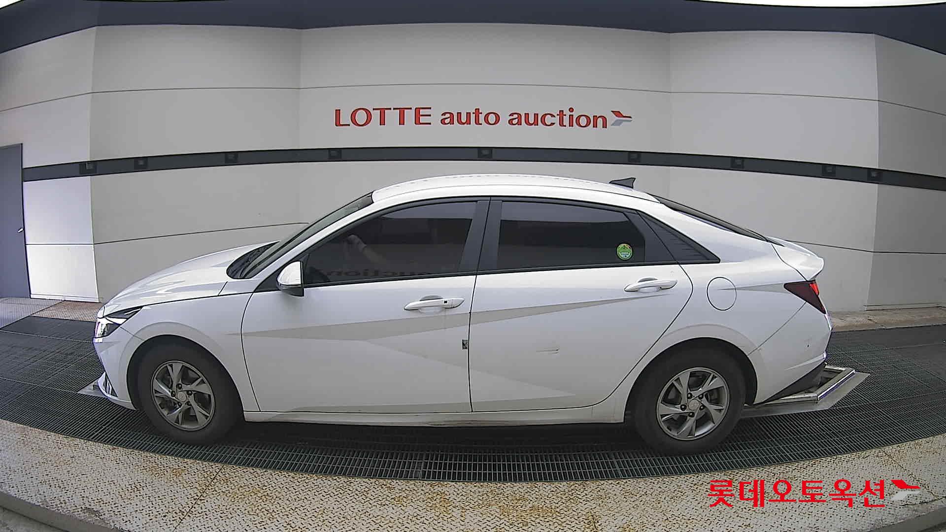 2021 - hyundai avante