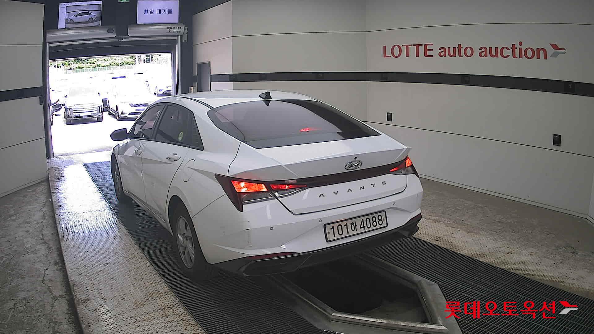 2021 - hyundai avante