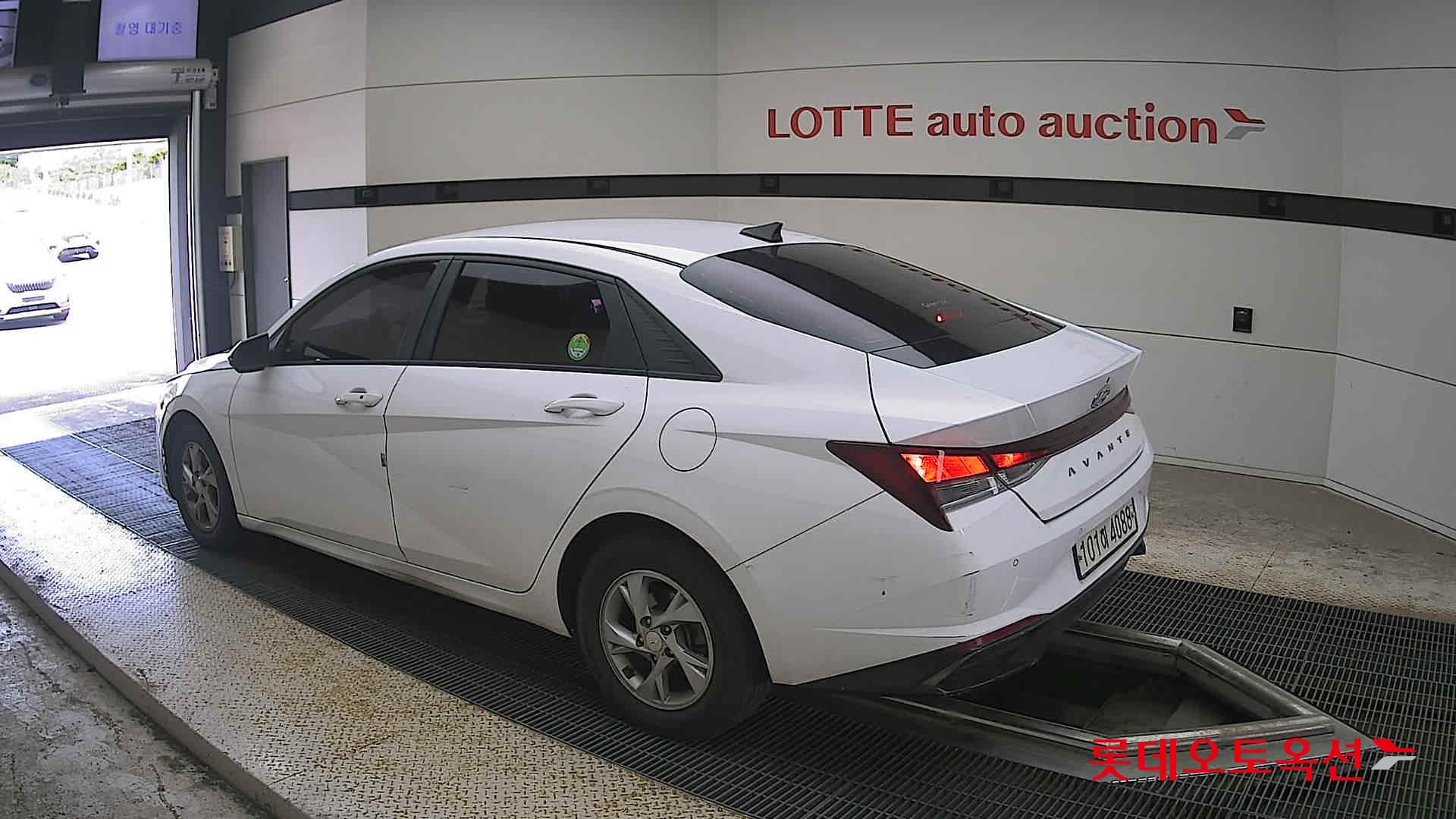 2021 - hyundai avante