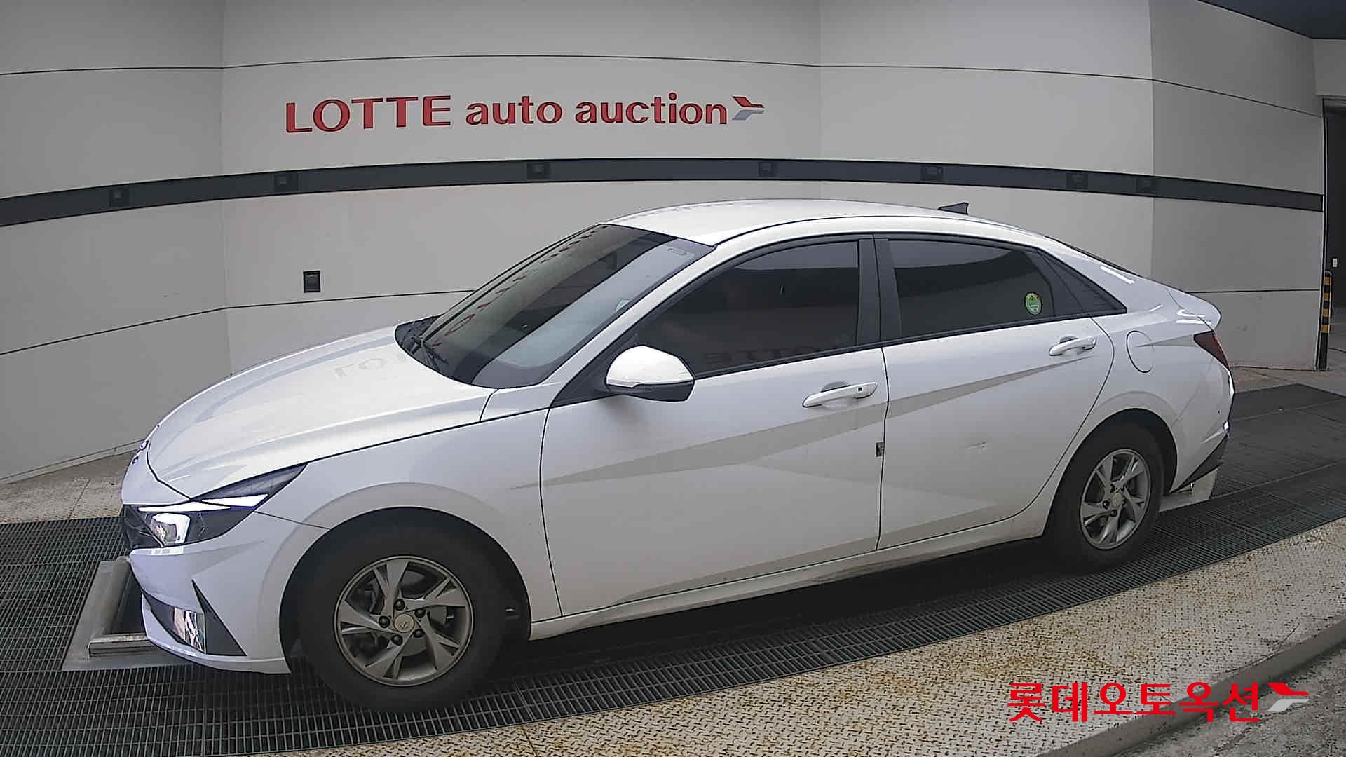2021 - hyundai avante