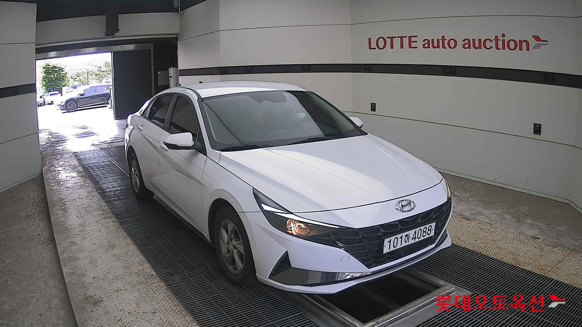 2021 - hyundai avante