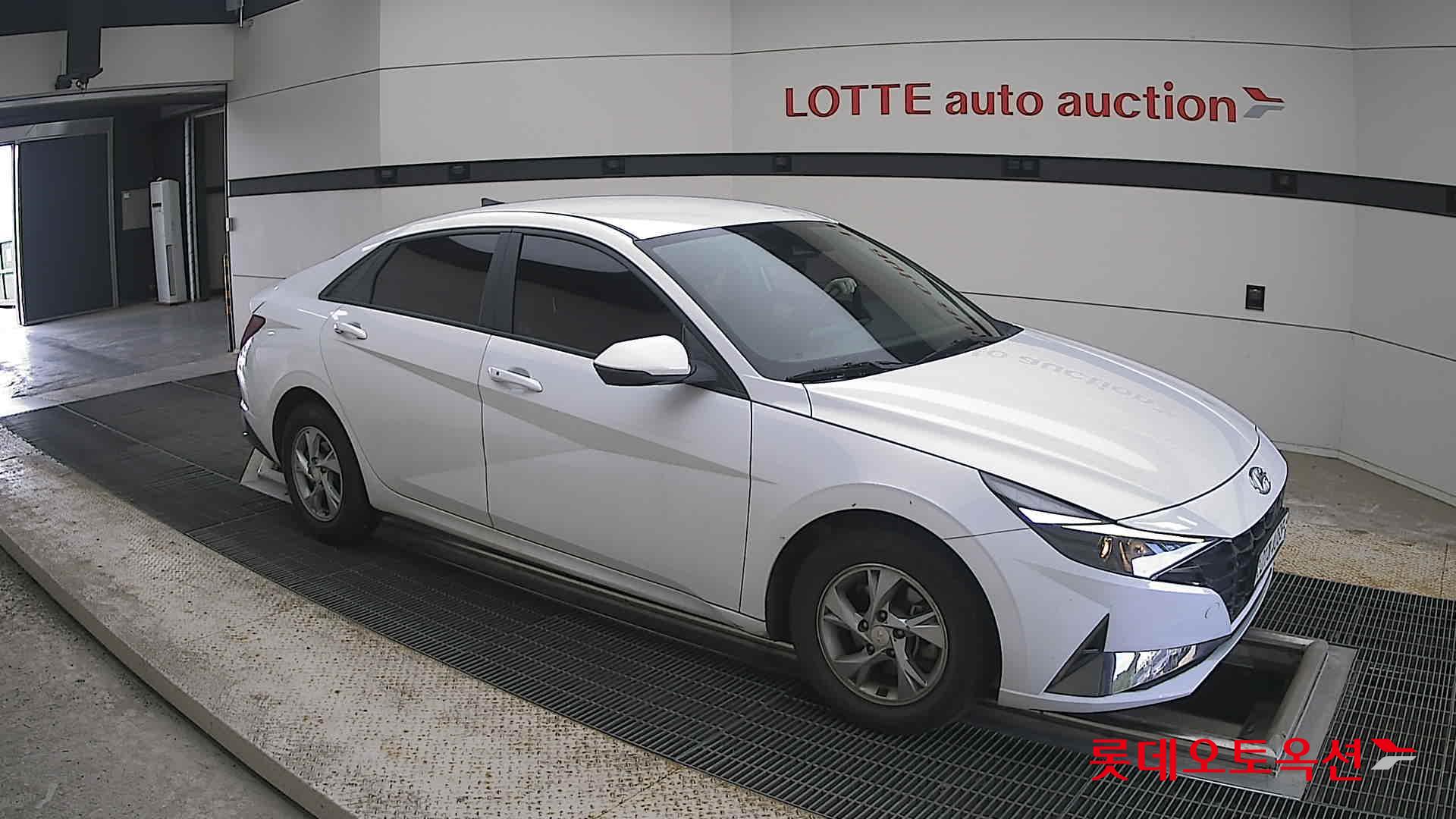 2021 - hyundai avante