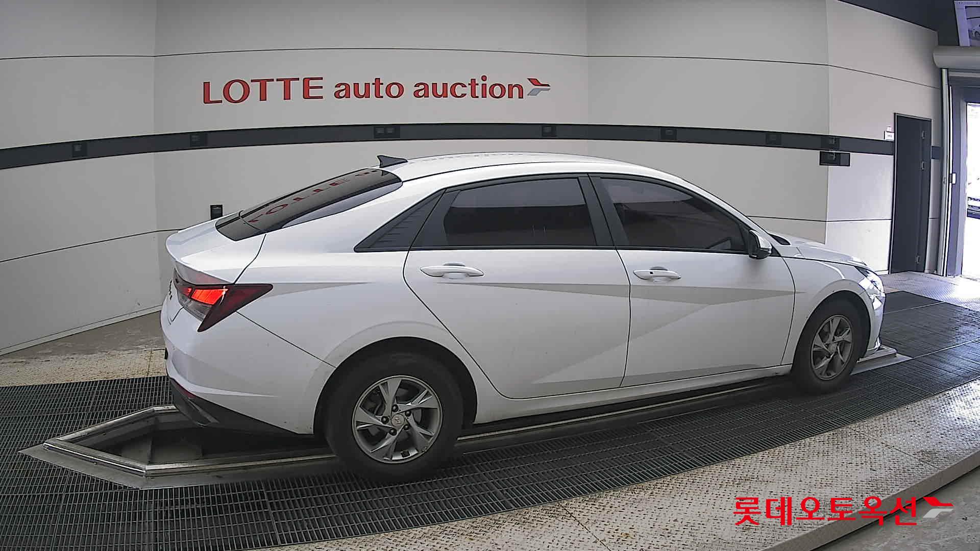 2021 - hyundai avante