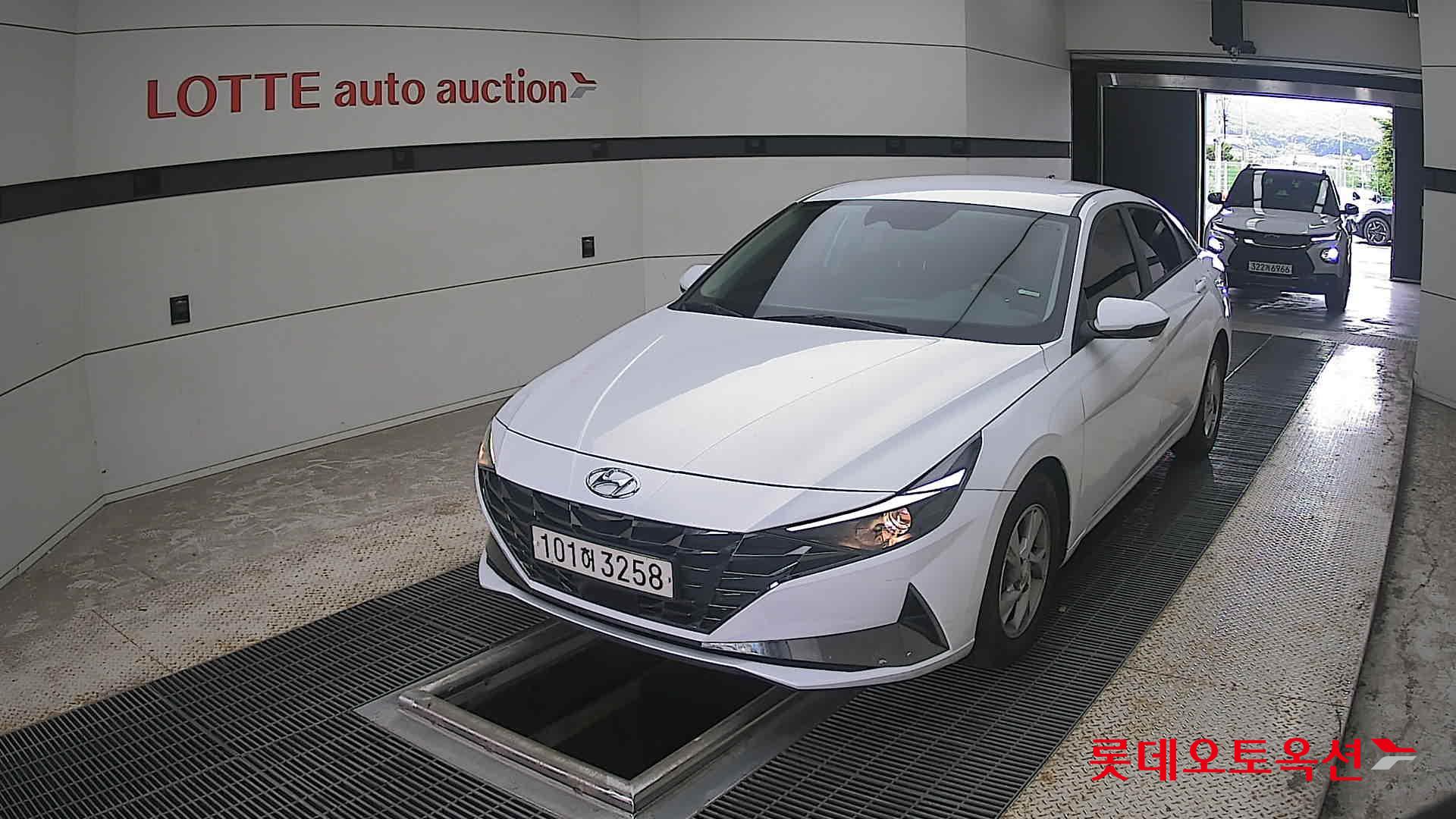 2021 - hyundai avante