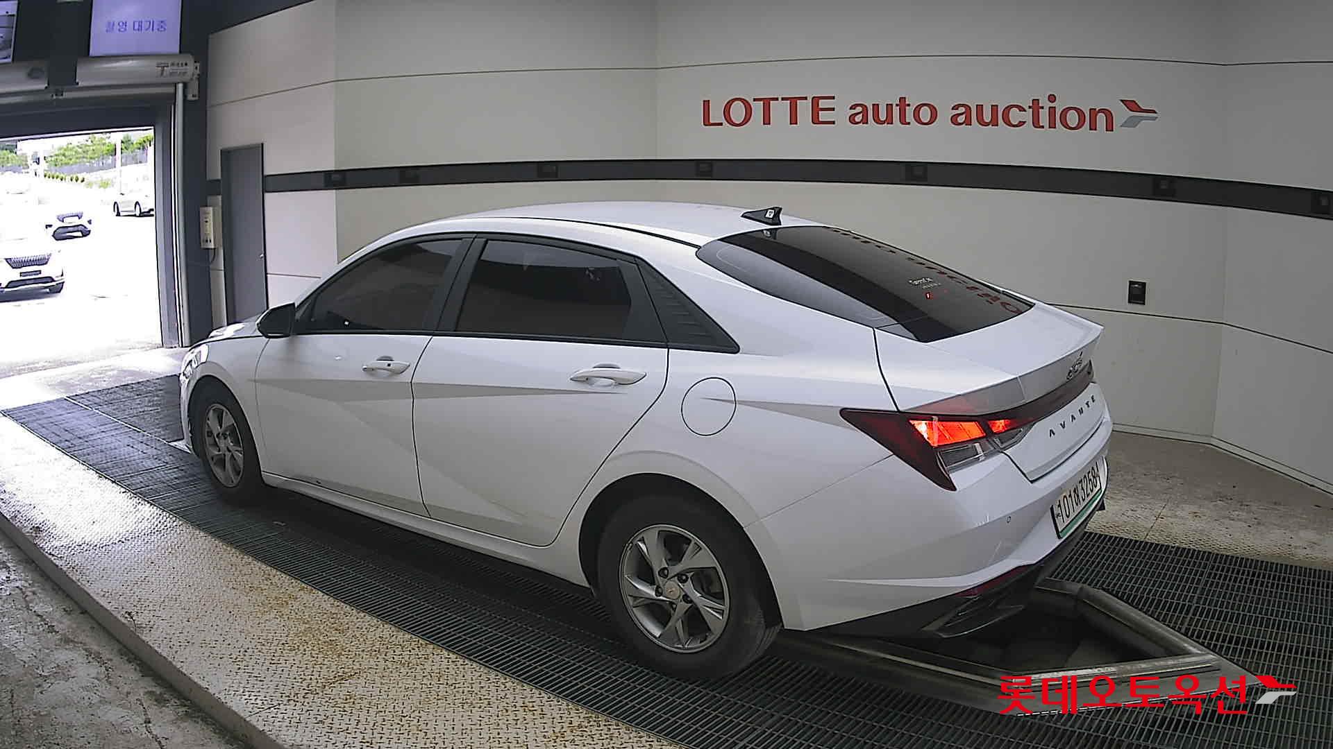 2021 - hyundai avante