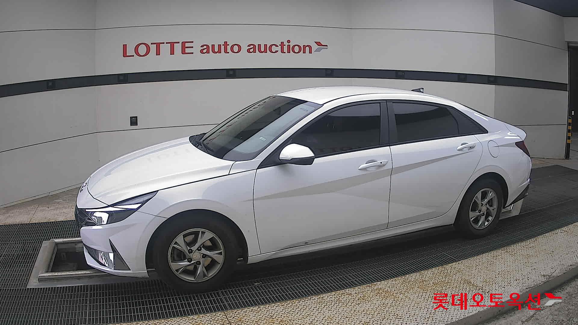 2021 - hyundai avante