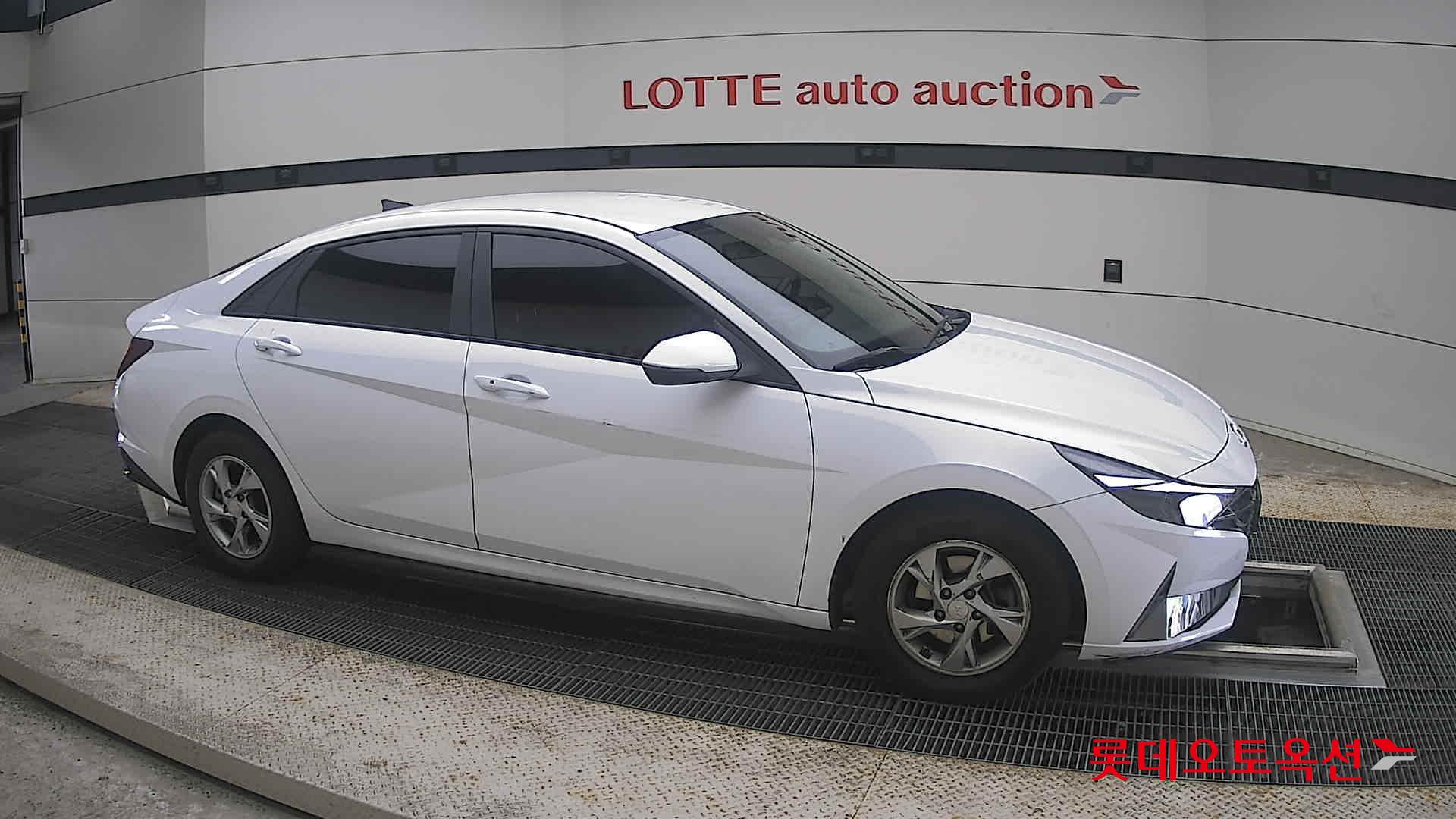 2021 - hyundai avante