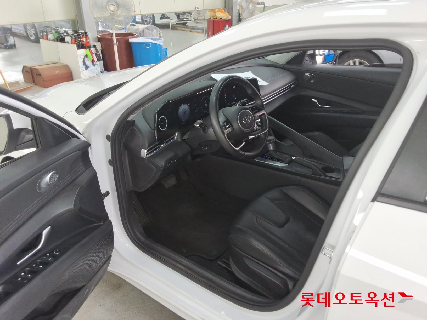 2021 - hyundai avante