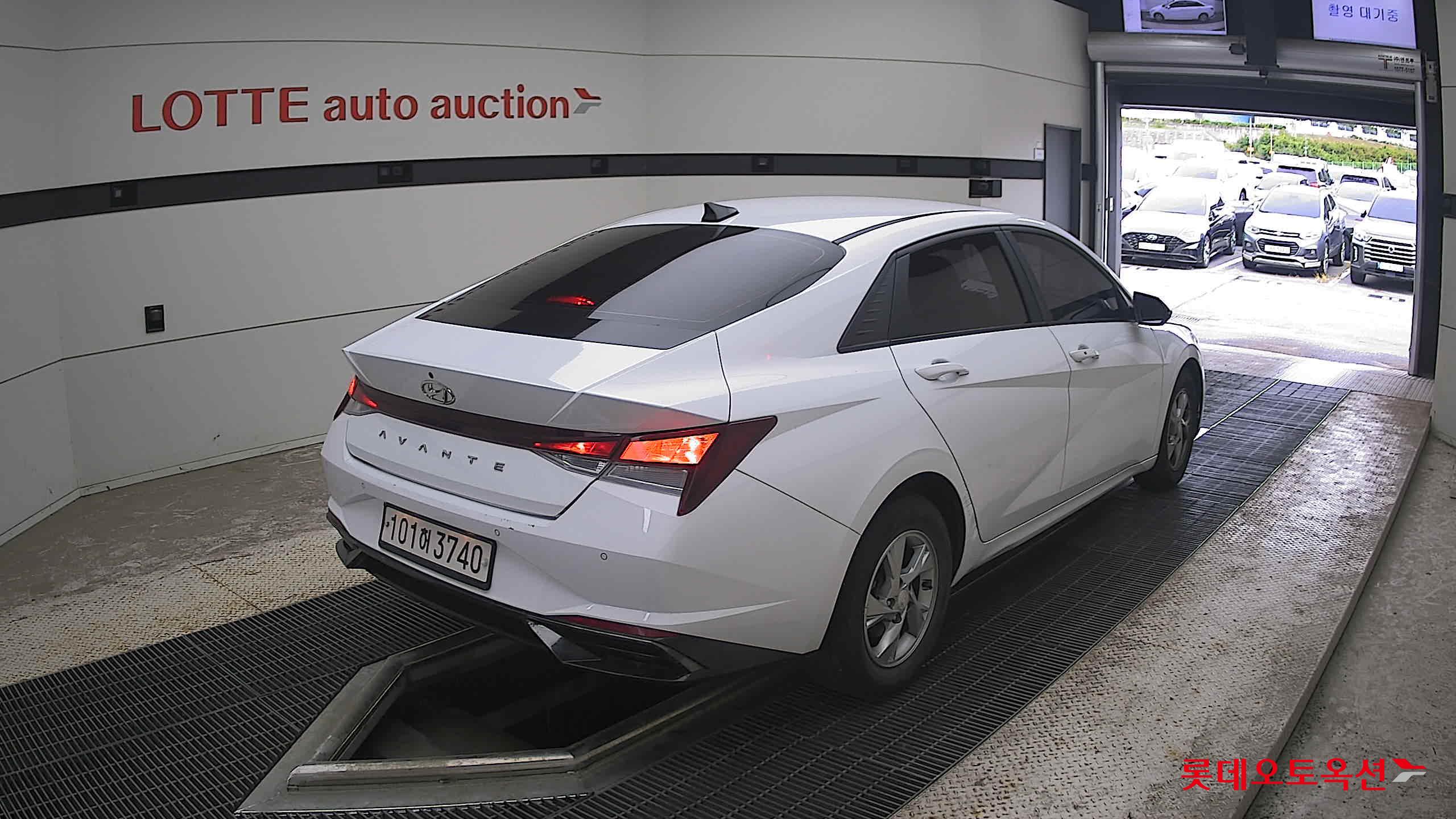 2021 - hyundai avante