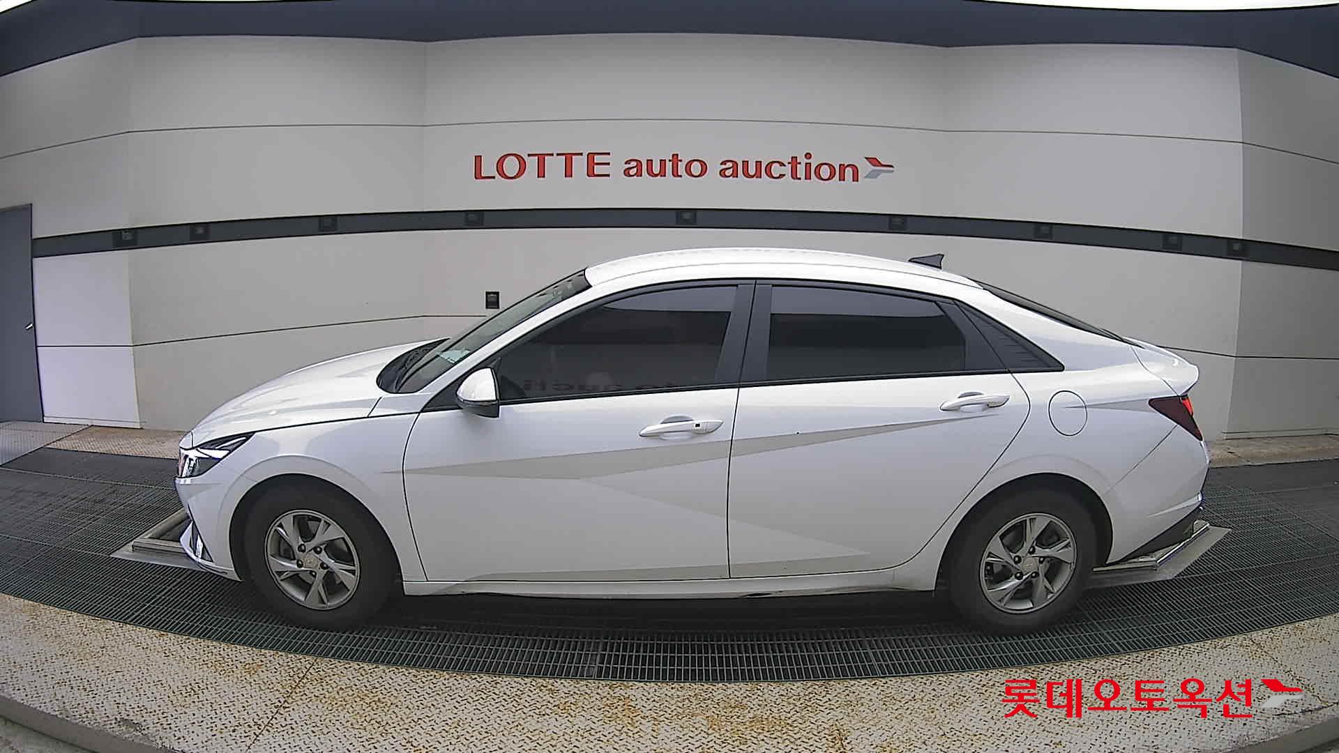 2021 - hyundai avante