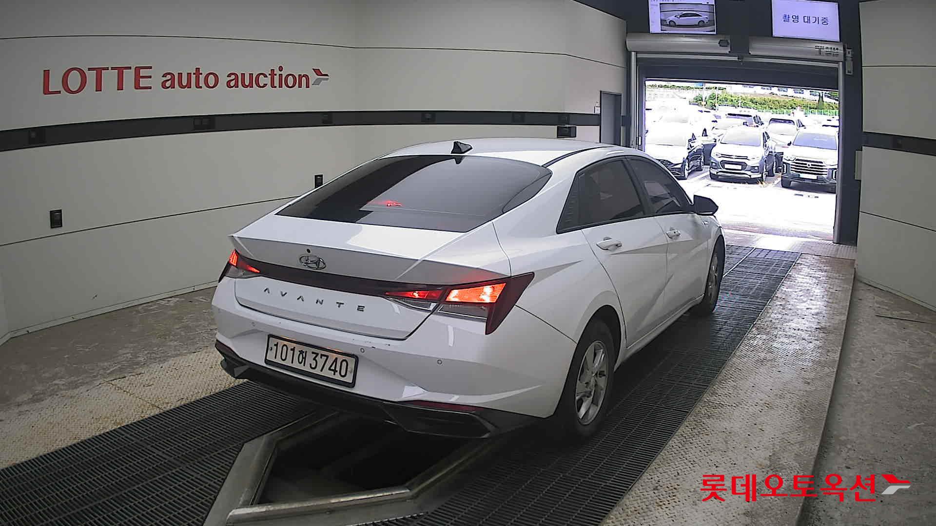 2021 - hyundai avante