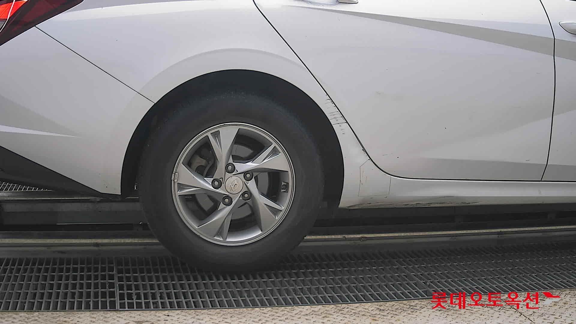 2021 - hyundai avante