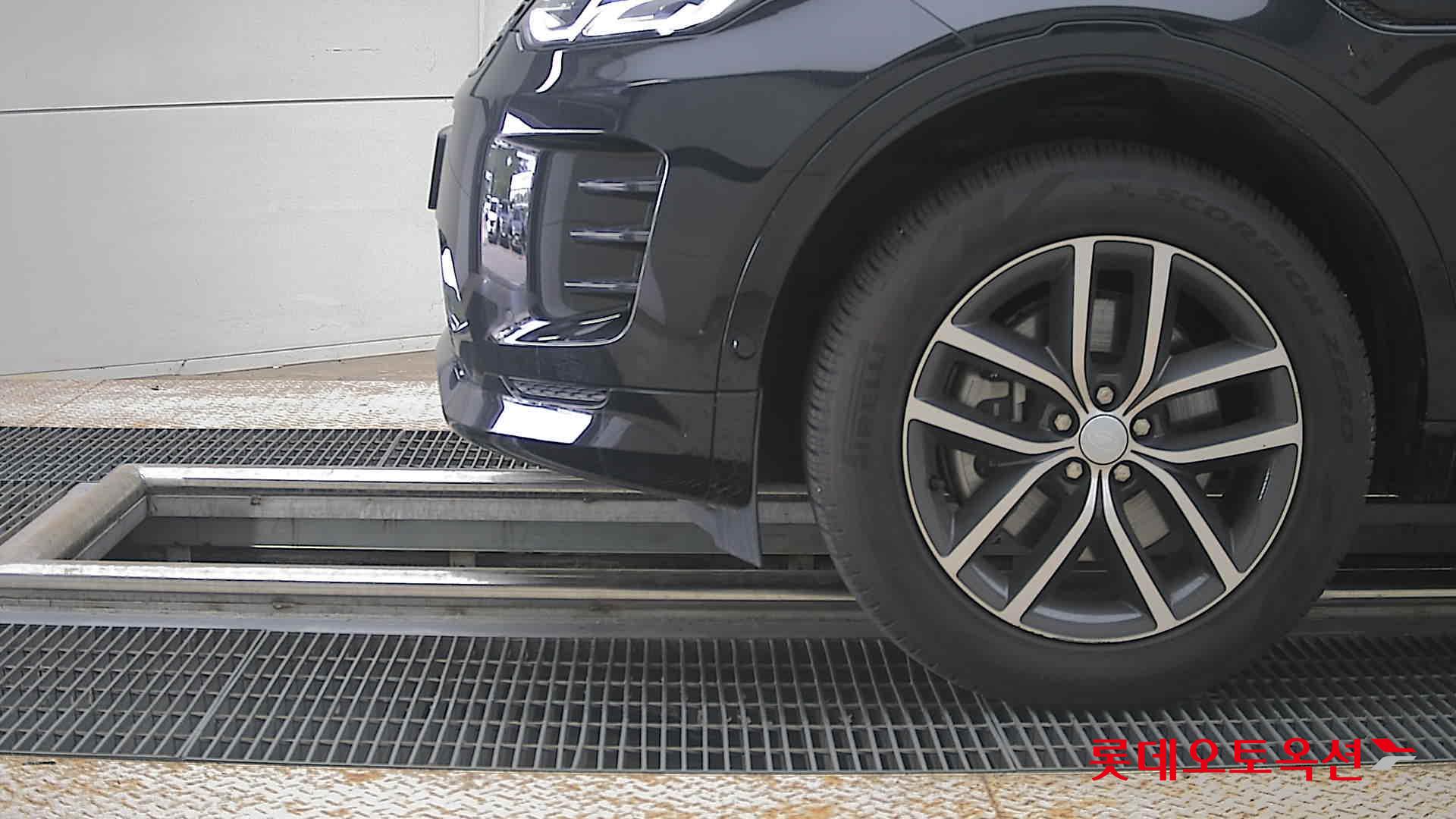 2025 - land rover discovery