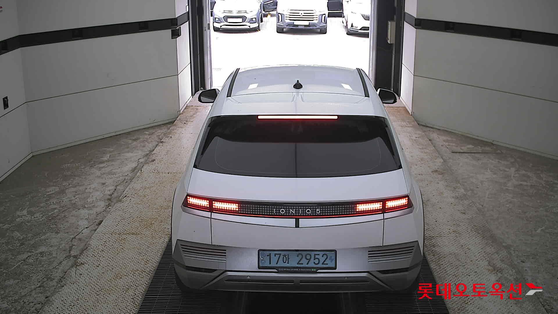 2024 - hyundai ioniq