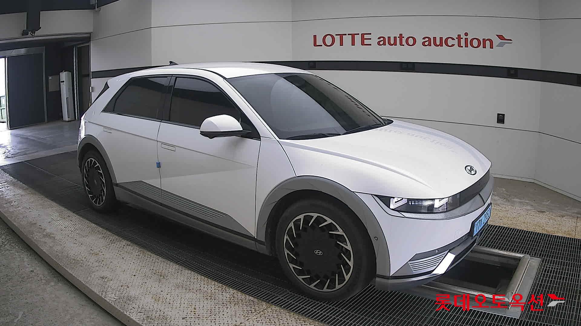2024 - hyundai ioniq
