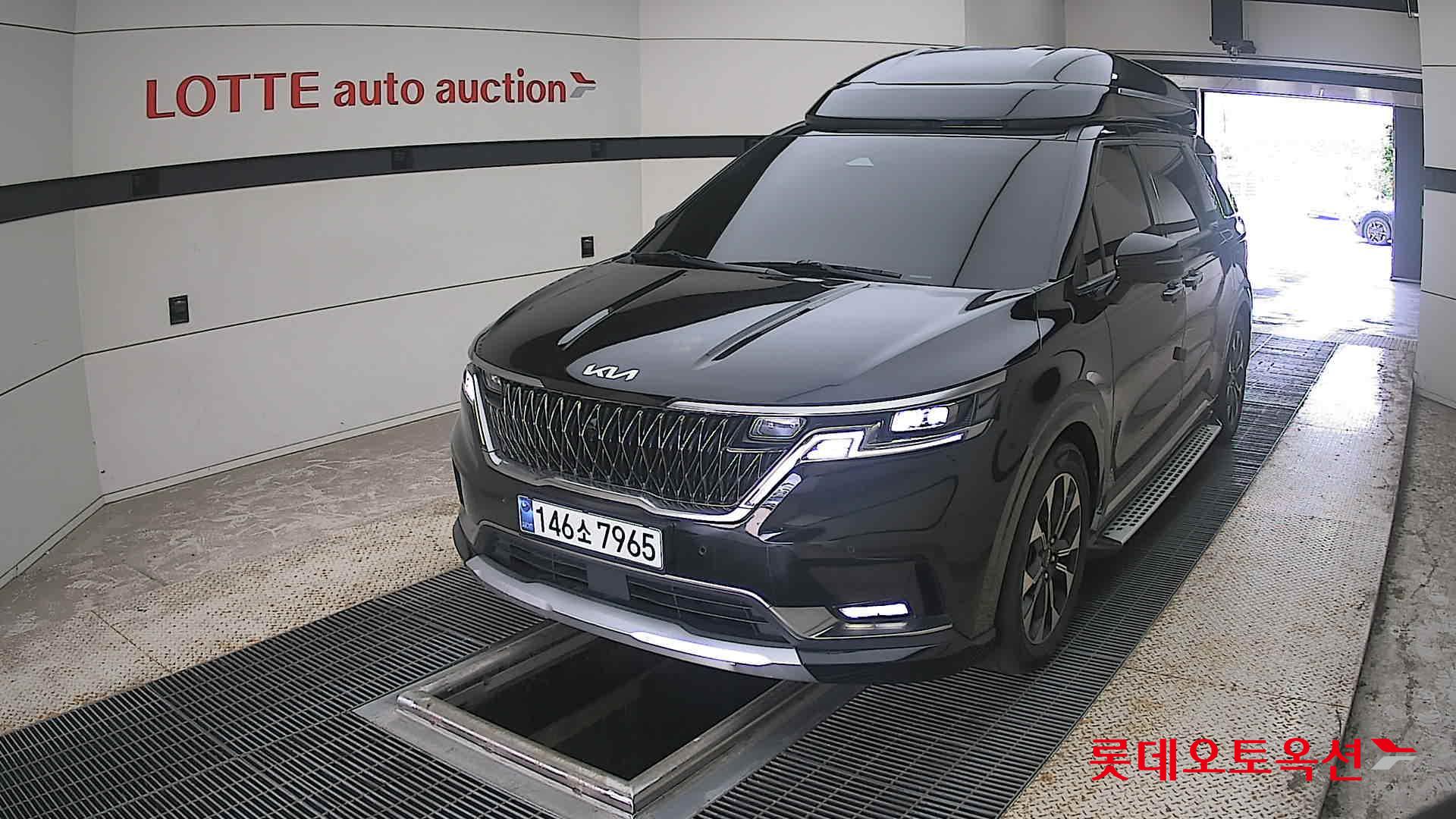 2022 - kia carnival