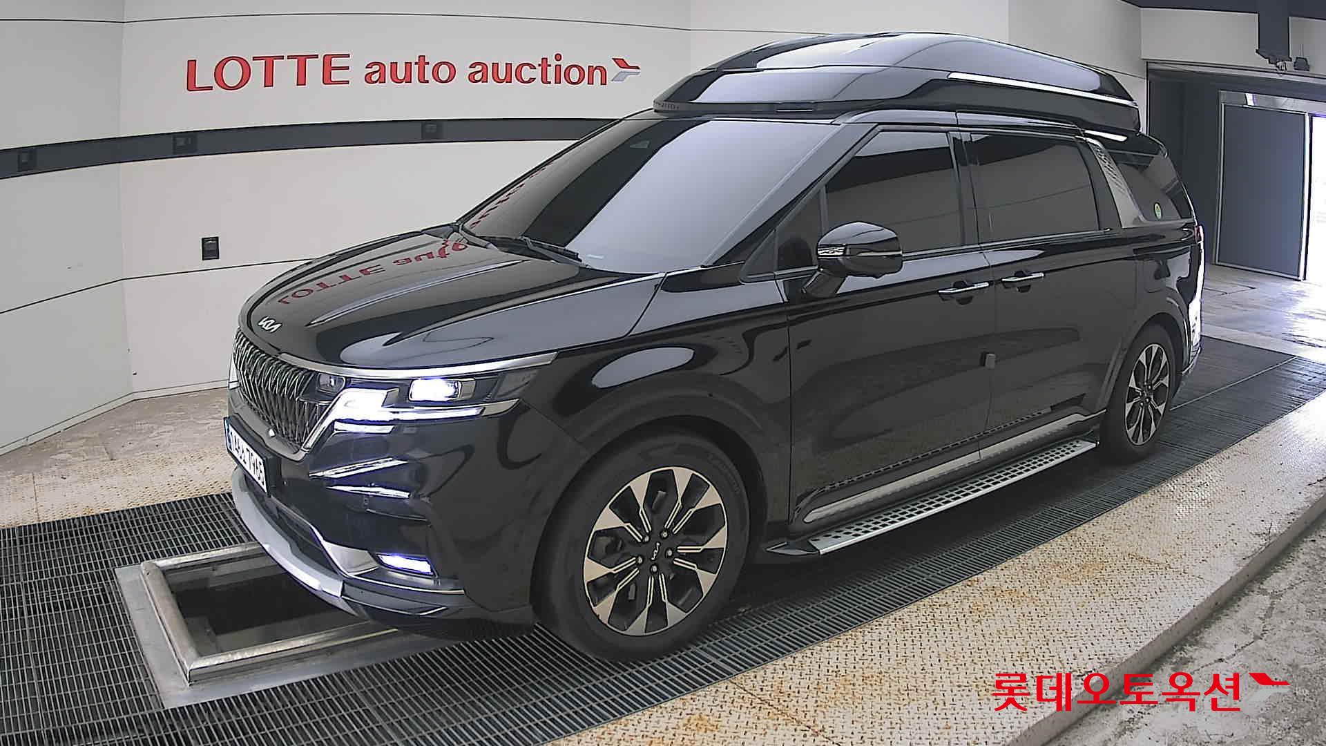 2022 - kia carnival