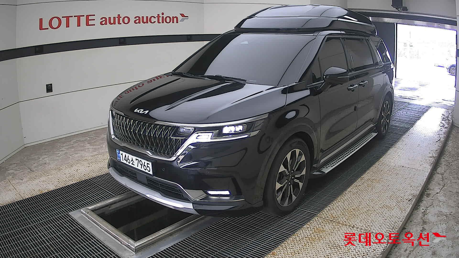 2022 - kia carnival