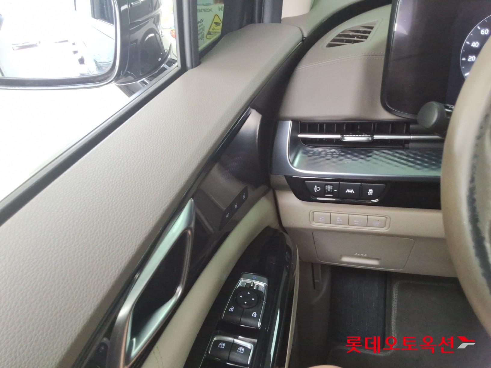 2022 - kia carnival