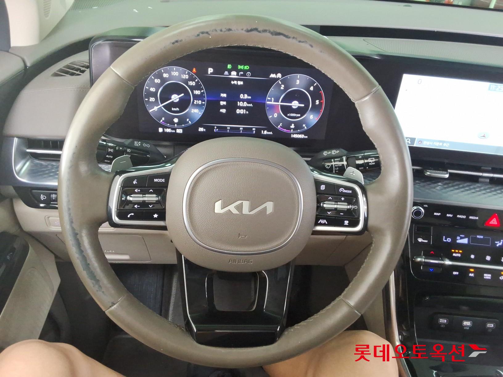 2022 - kia carnival