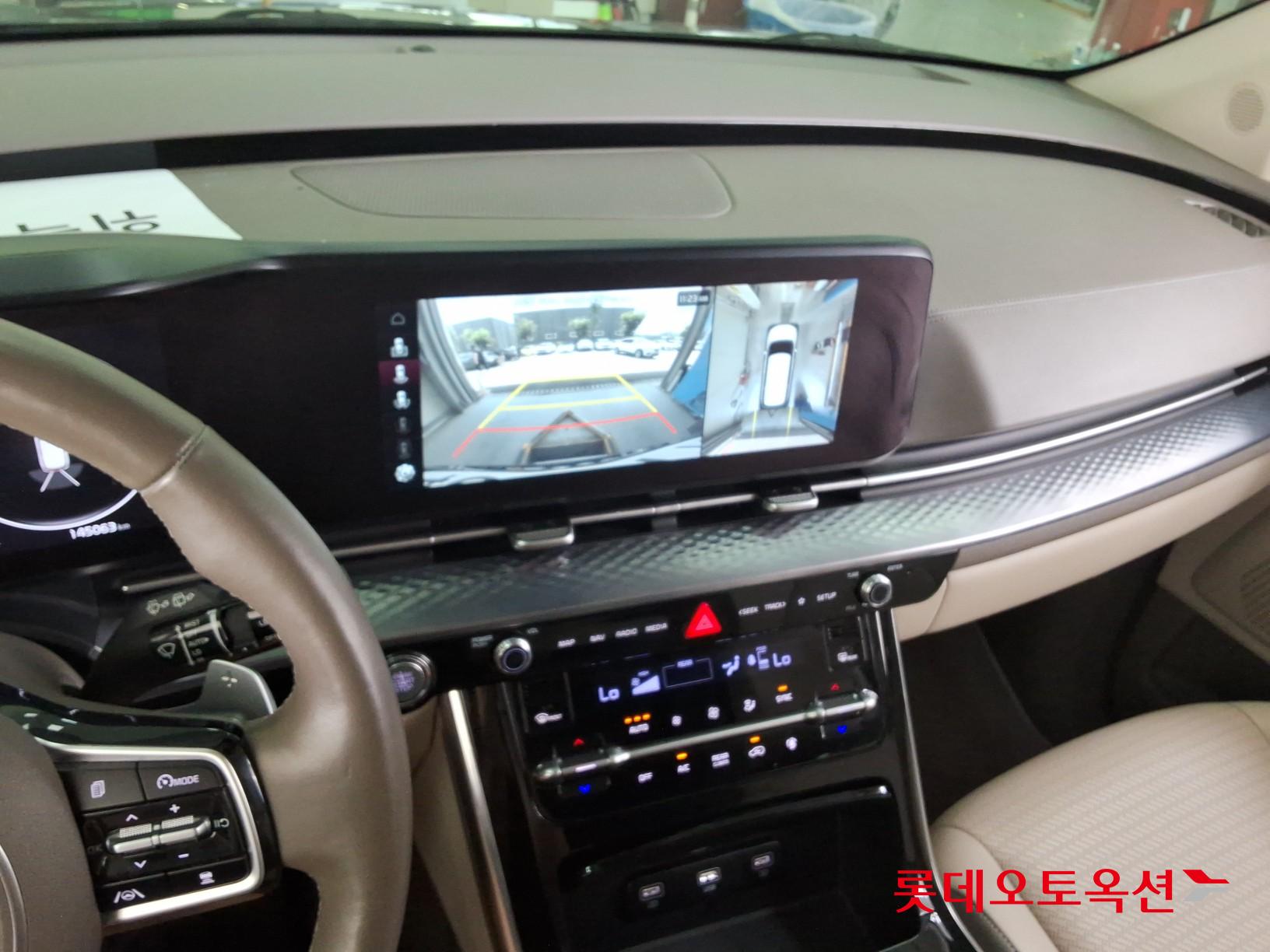 2022 - kia carnival